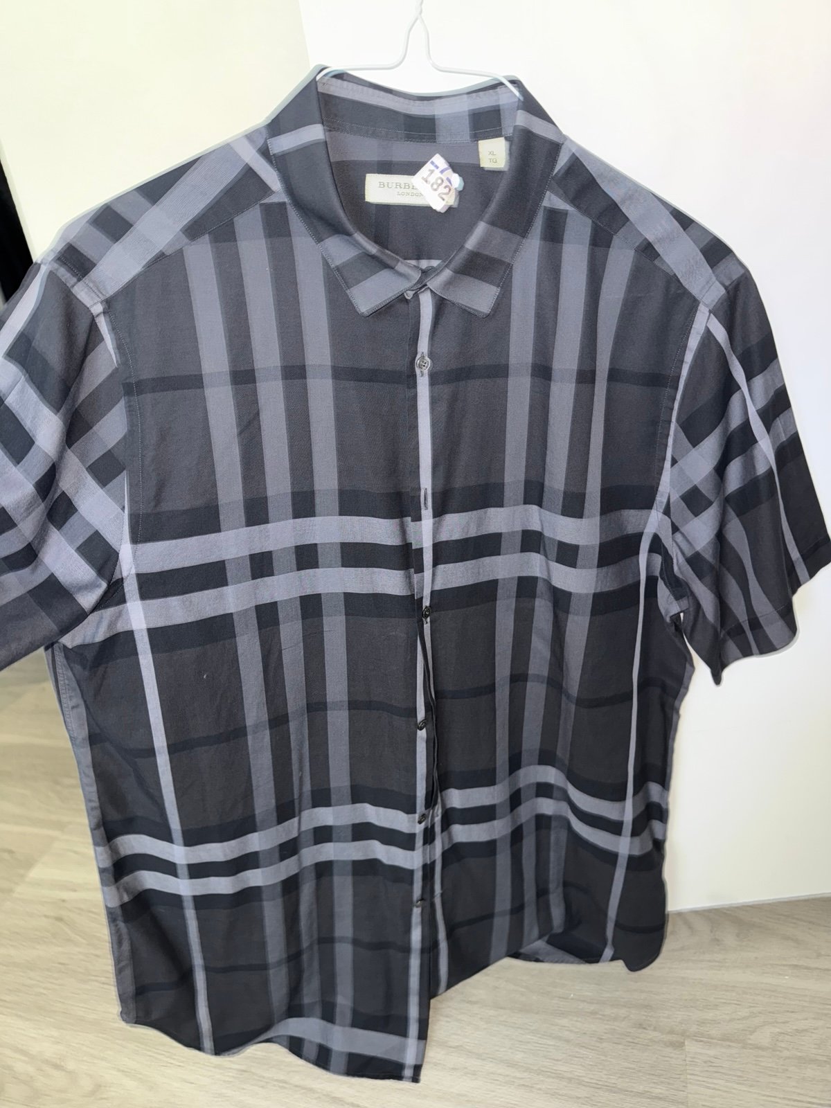 Black w grey shirt Burberry size xl