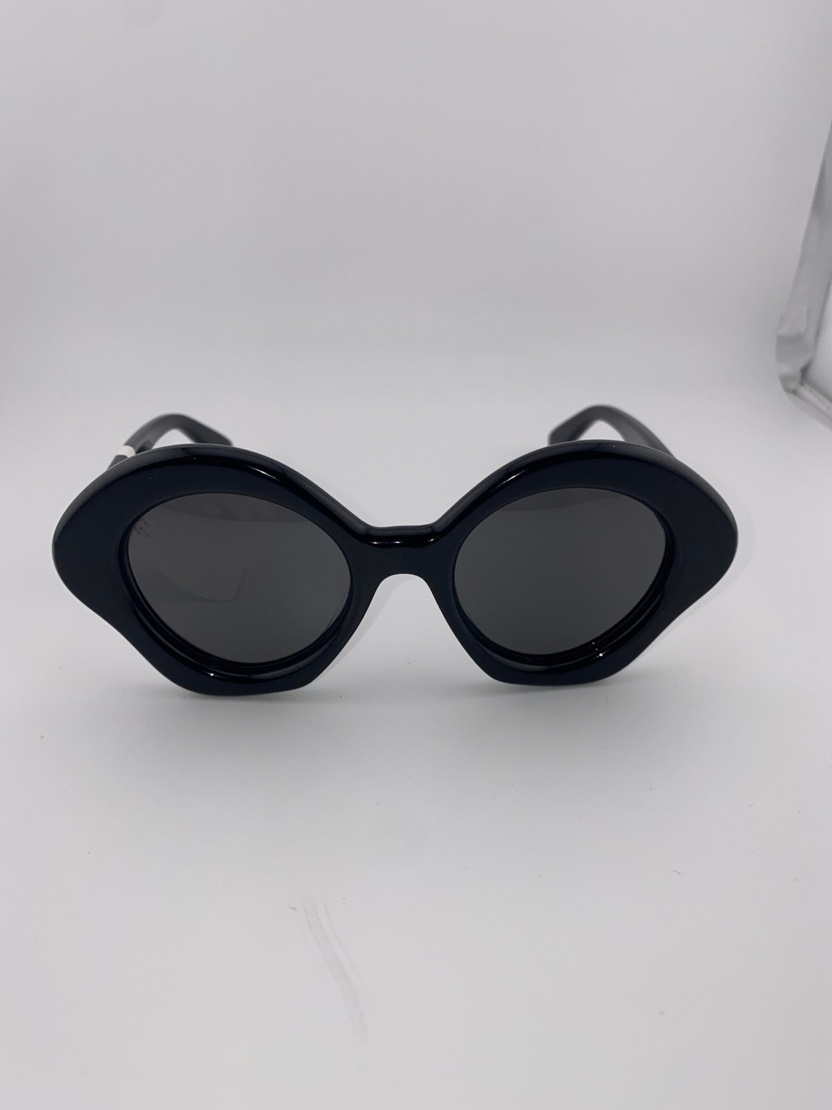 Loewe Grey Cat Eye Sunglasses LW401125U 01A 49o21 140 *3 L No Case unused