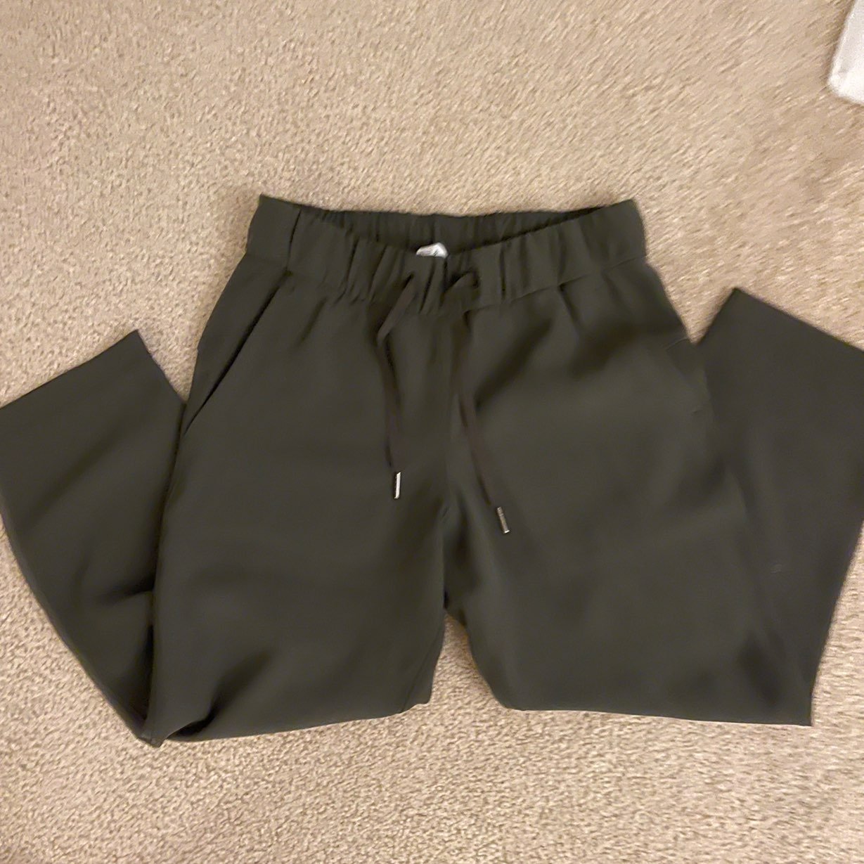Lulu lemon capri pants