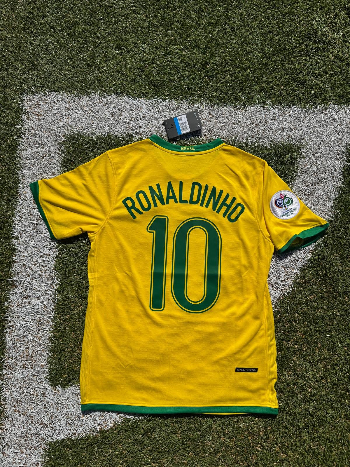 Brasil Ronaldinho 10 Retro 2006