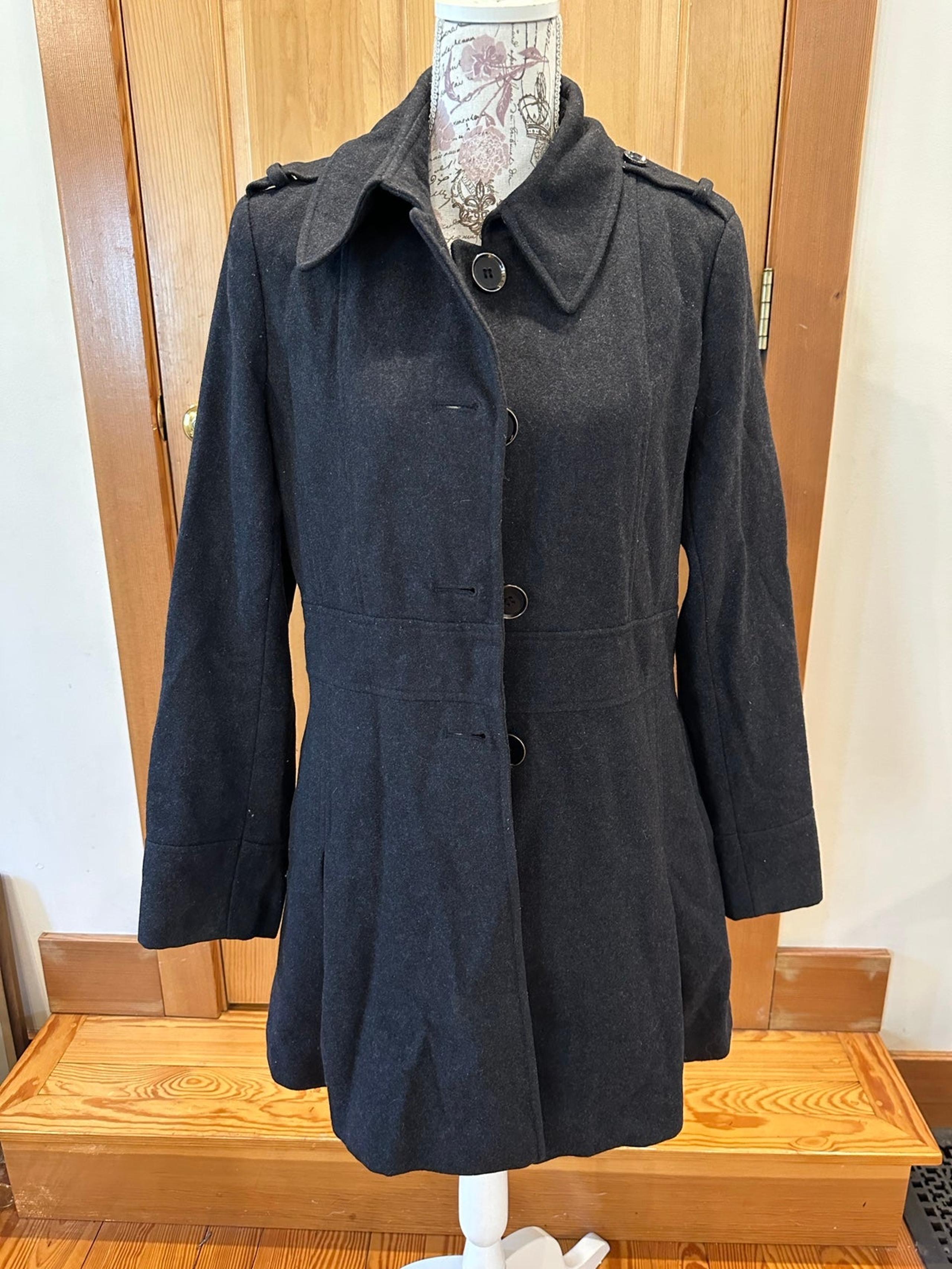 Women’s Via Spiga Wool Blend Pea Coat with Flare. Eggplant lining. Size 12. NWOT