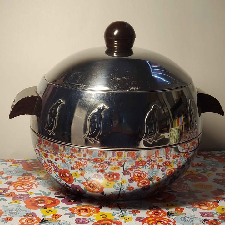 Vintage West Bend Penguin Ice Bucket Hot & Cold Server, MCM Bakelite Handles 2qt