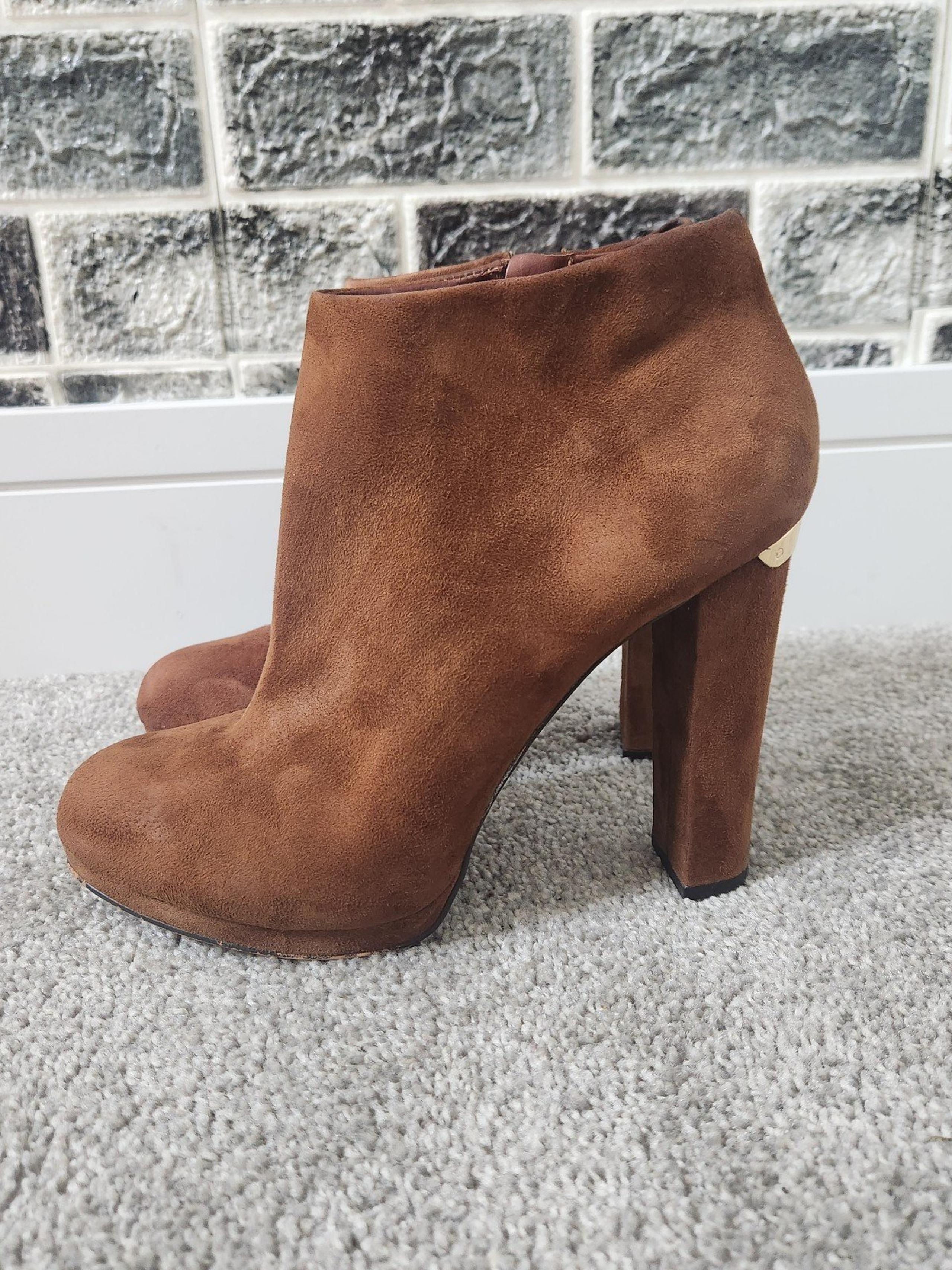 Michael michael Kors Women's Leather Ankle Booties Size 8.5M