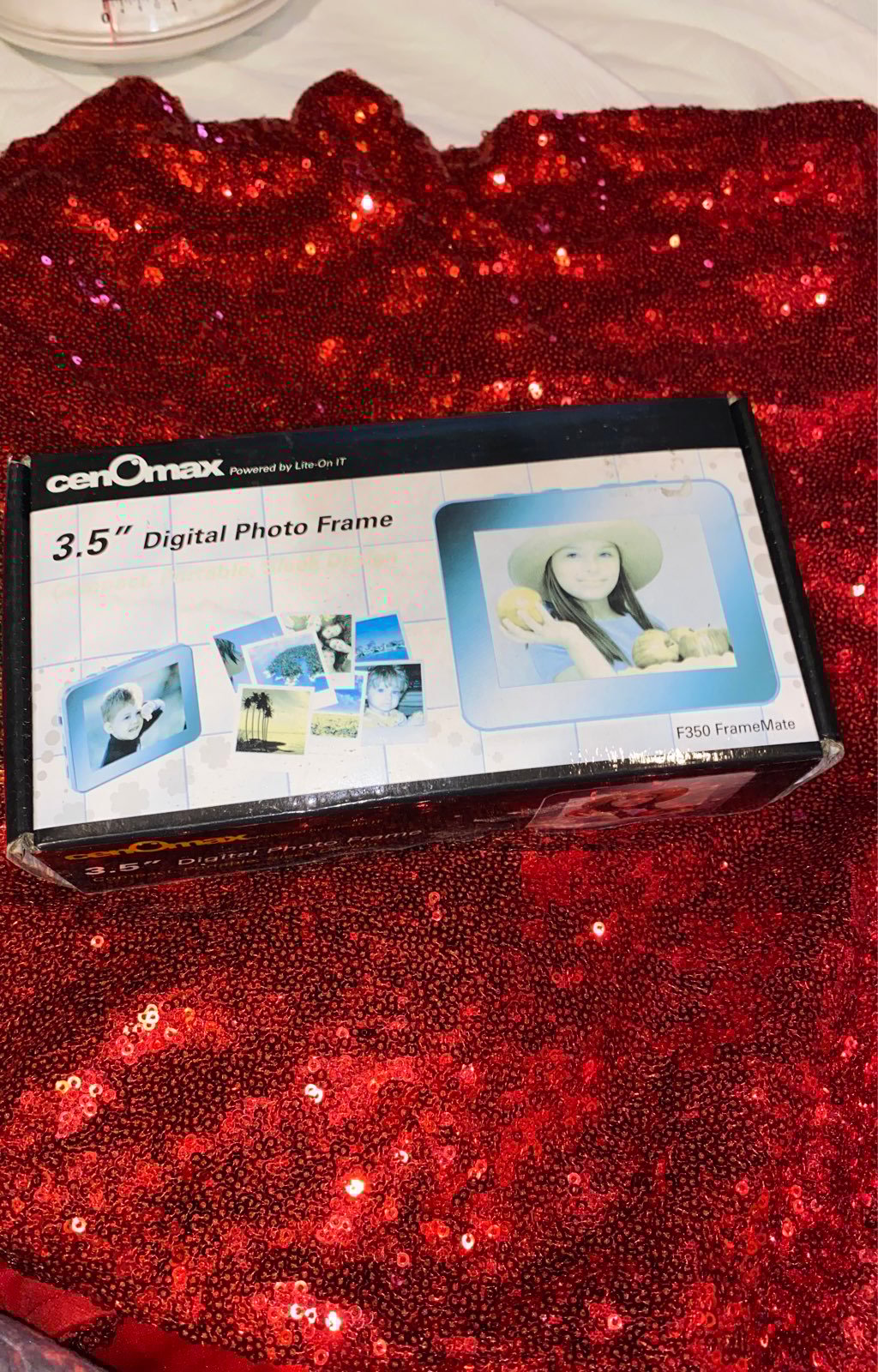 Digital picture frame new