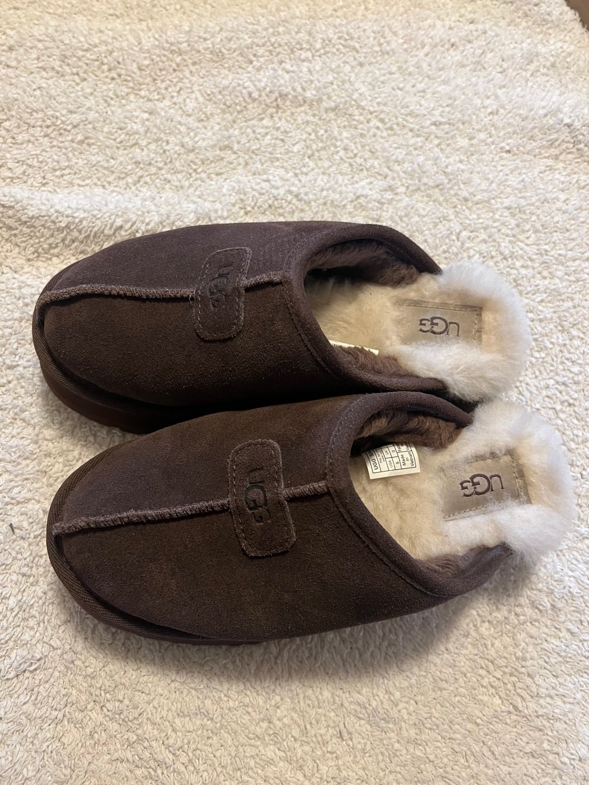UGGS Scuffetes Women’s
