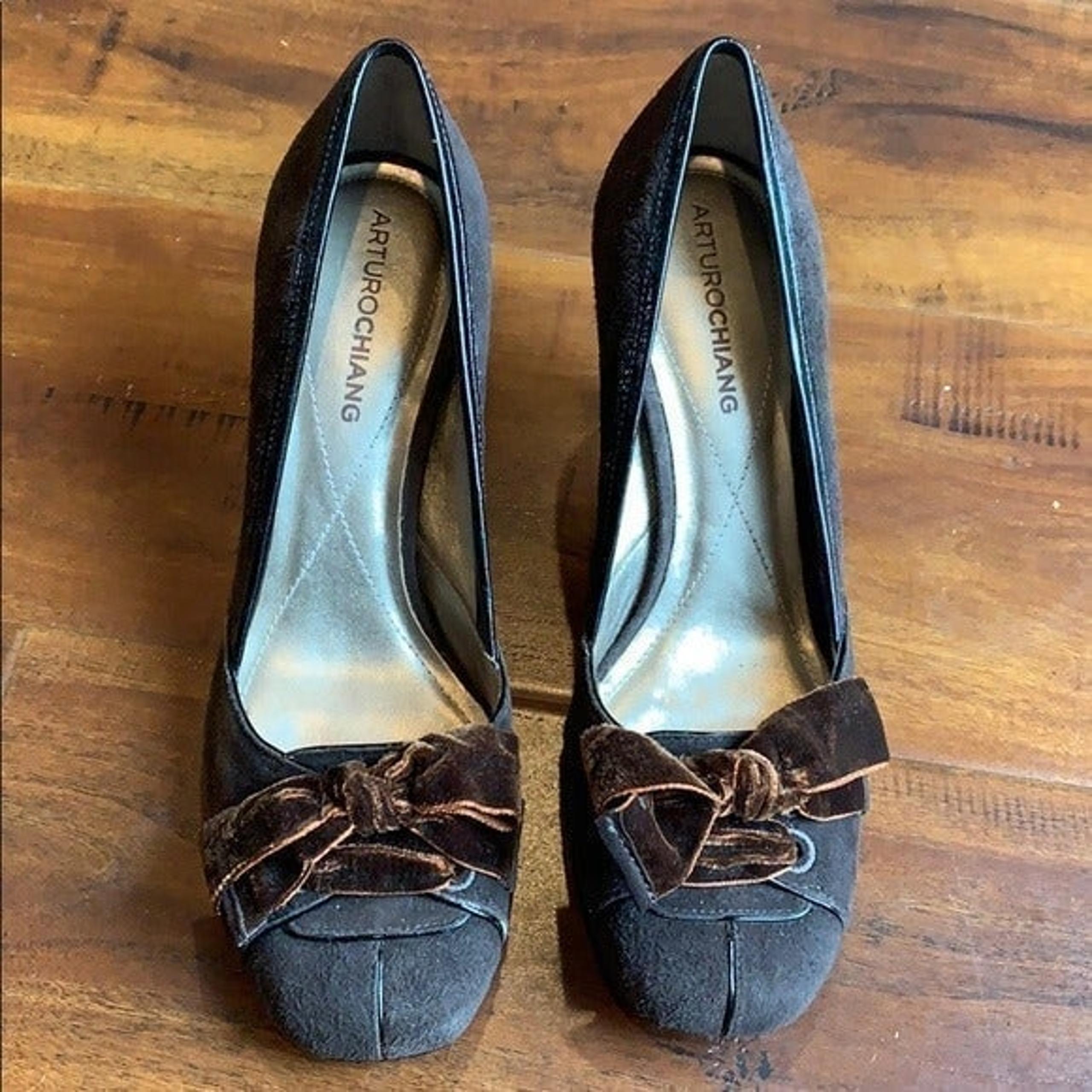 Arturo Chiang Bow High Heels Pumps Shoes