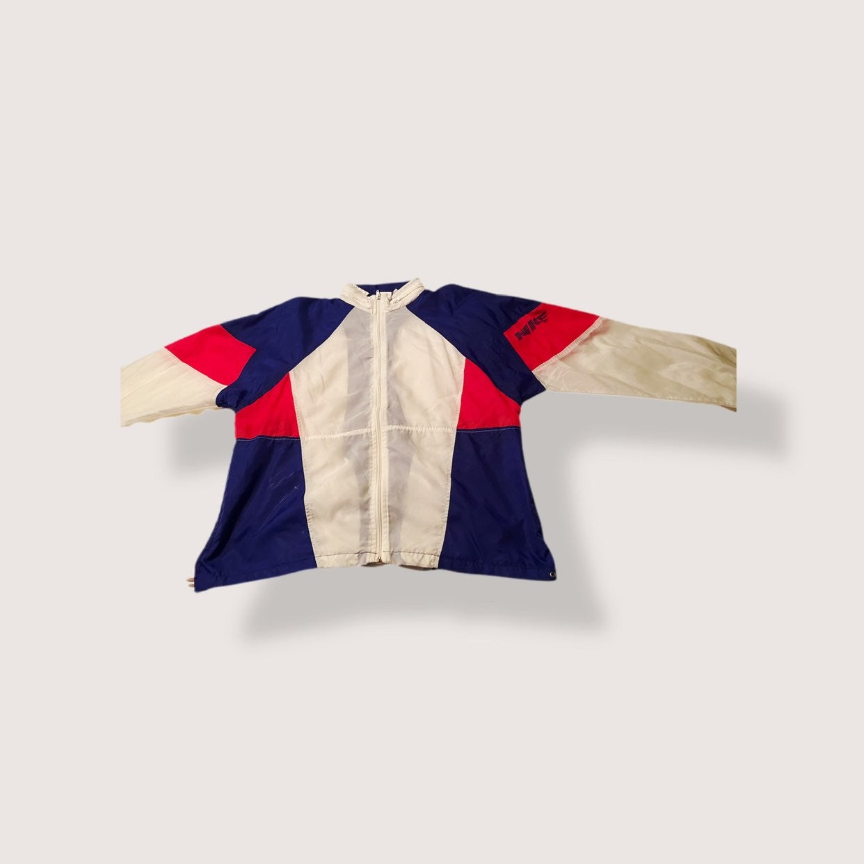 Nike vintage windbreakers for men
