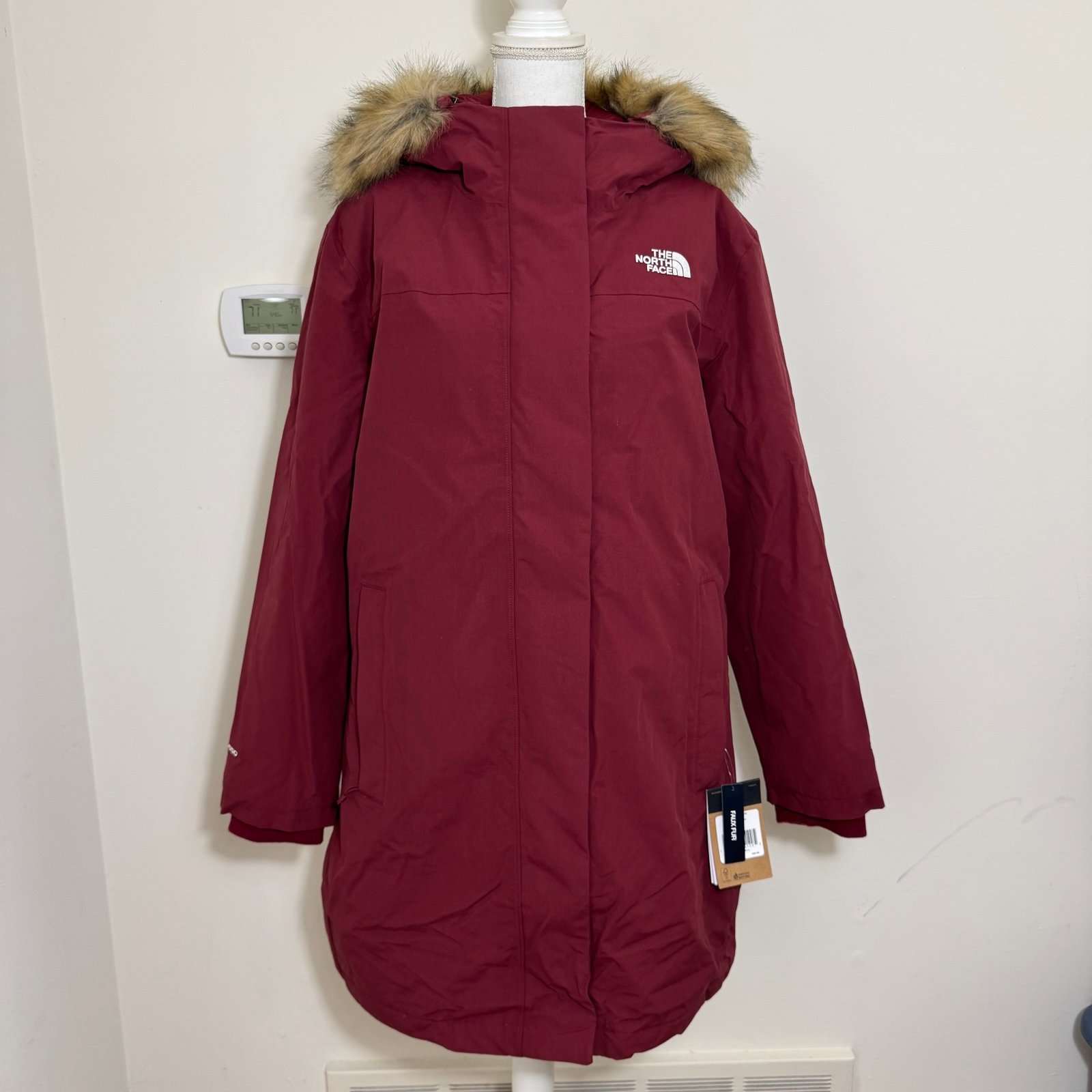 The North Face Women's Arctic Parka Down Coat Cordovan Red Burgundy Sz XXL NEW