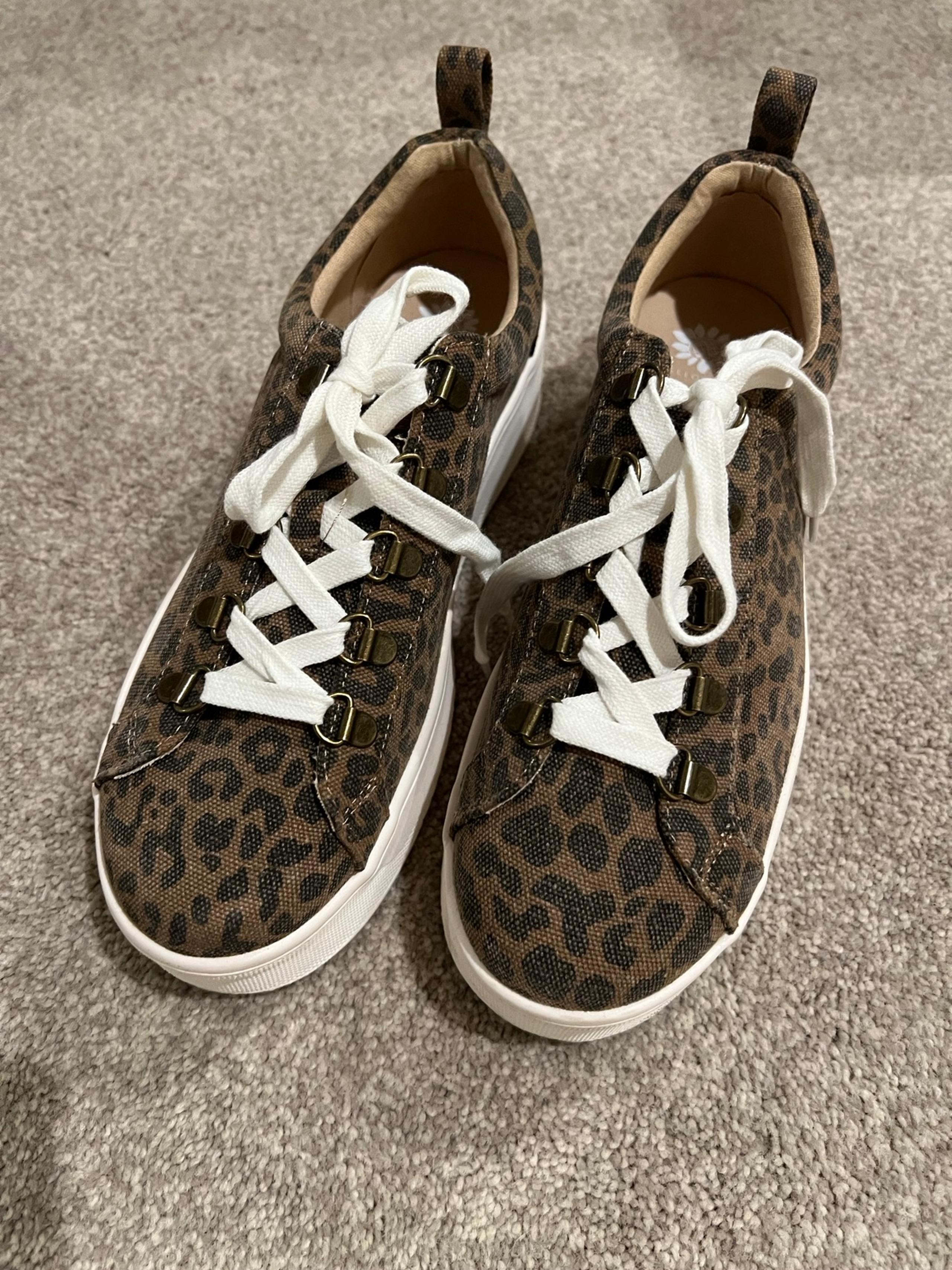 Yellow box platform shoes