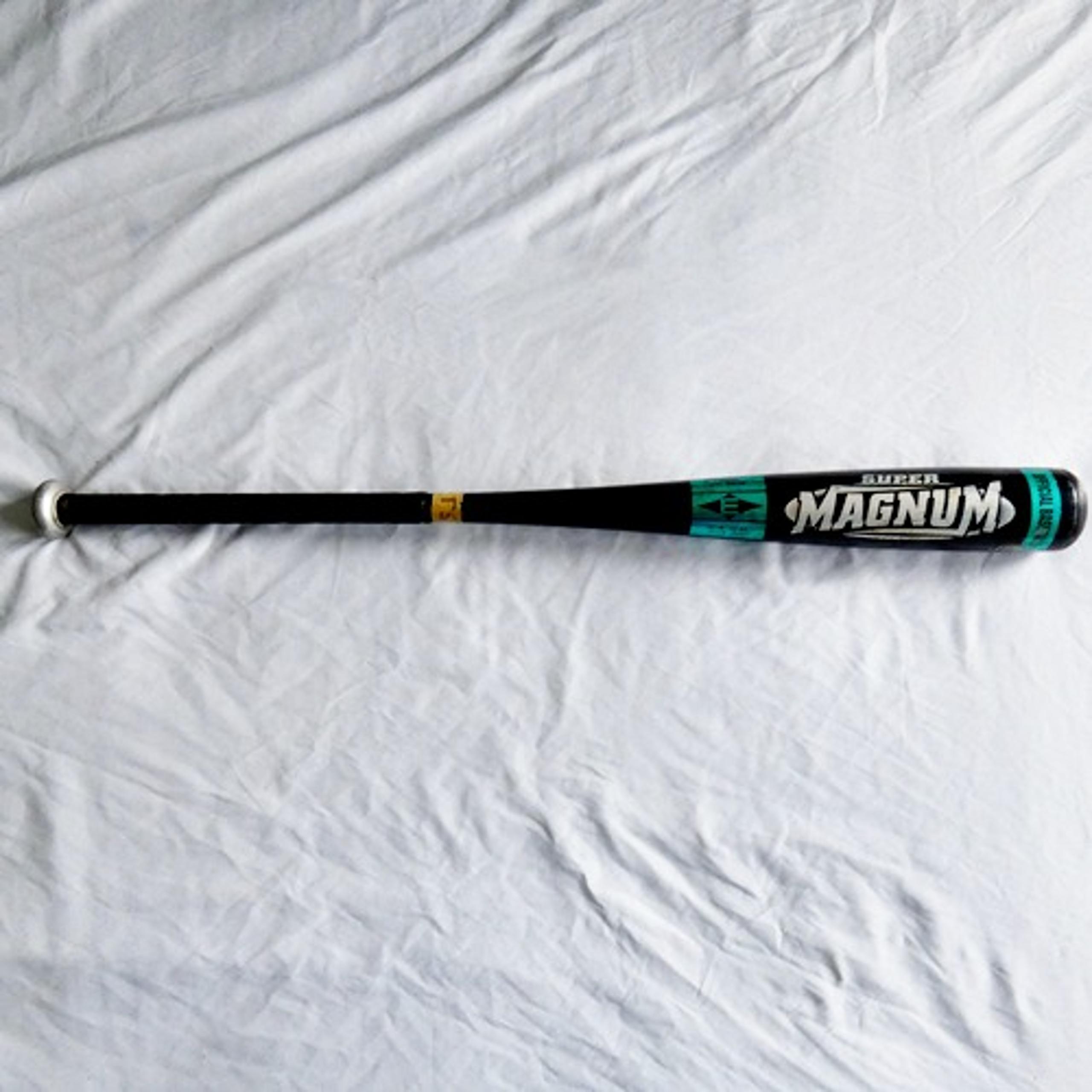 EASTON BK4P 32/28 Super Magnum Official Baseball Bat 2 5/8 Diameter md in USA