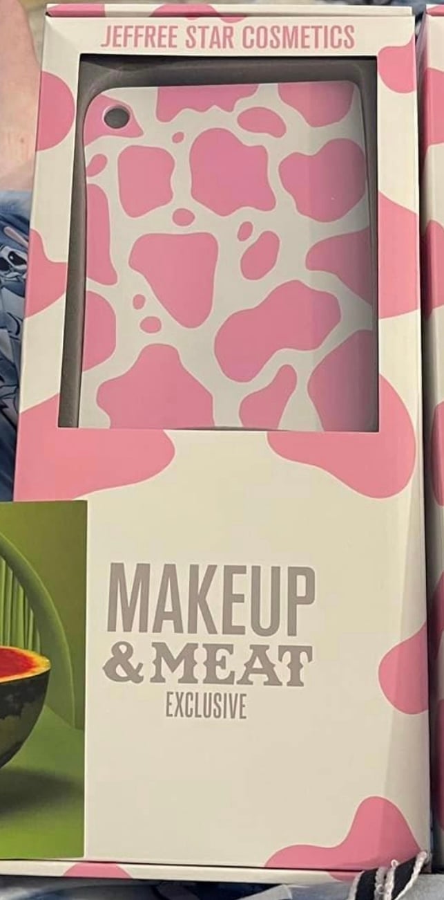 jeffree star exclusive in store cow mirror ARMETRIS