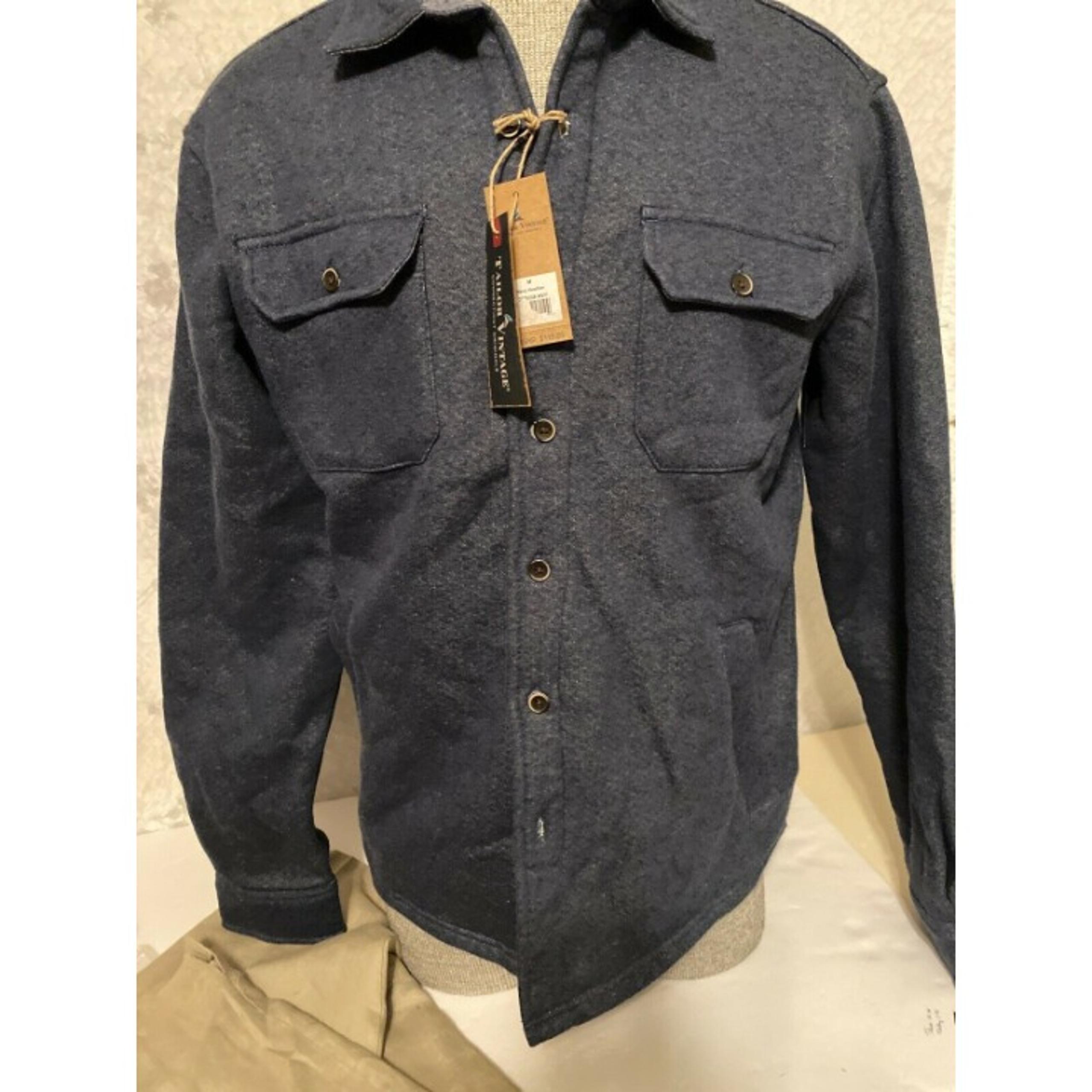 Taylor Vintage Men’s Fleece Jacket Butto