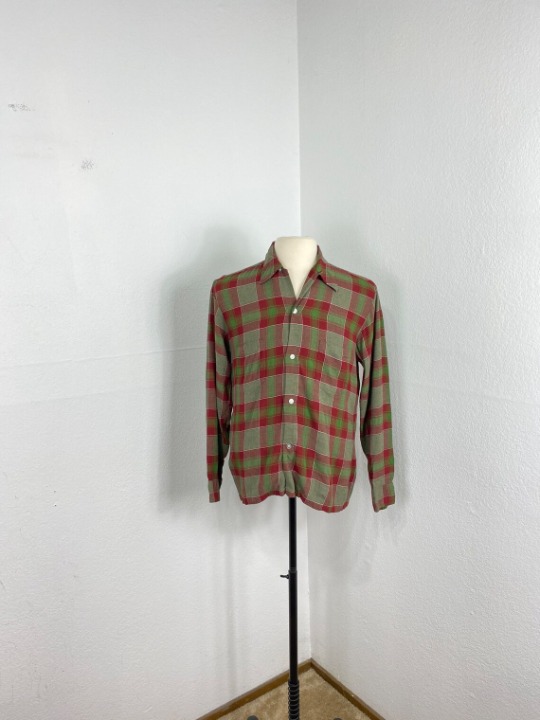 60's Vintage 100% Rayon Shaded Plaid Open Collar Shirt Size Medium