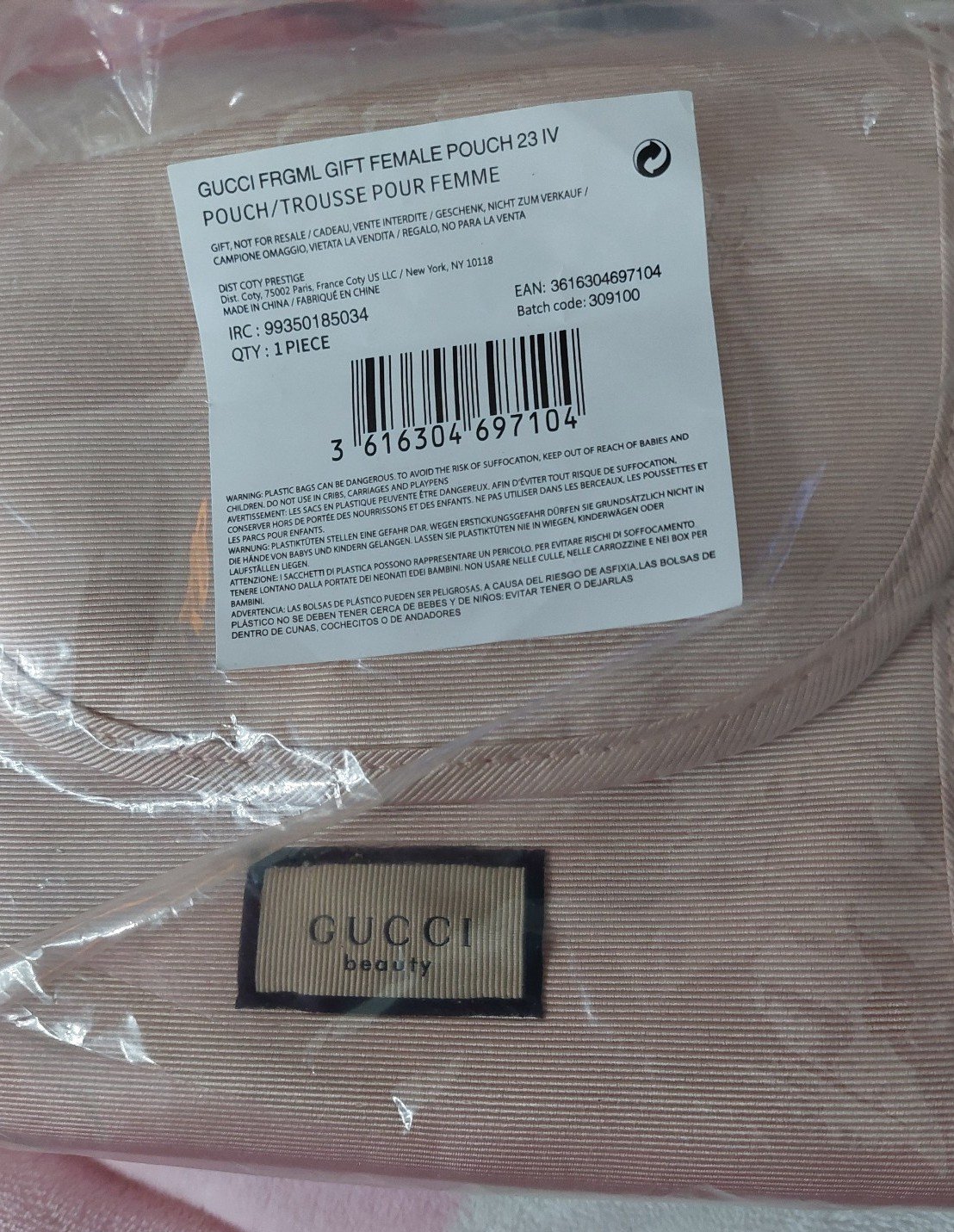 Gucci Bag for makeup or something u want save in ur purse