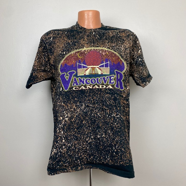 Vintage 1990s Vancouver Canada T-Shirt, All Over Print, Size L/XL Splatter Paint