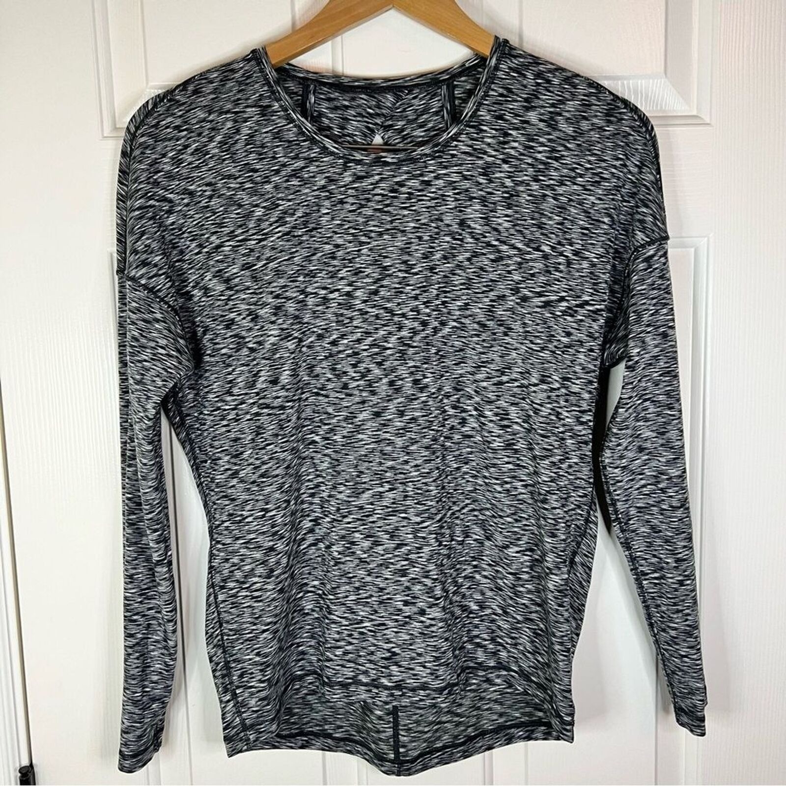 Lululemon Get Set Long Sleeve Open Back Space Dye Black White Size 8 Active Yoga