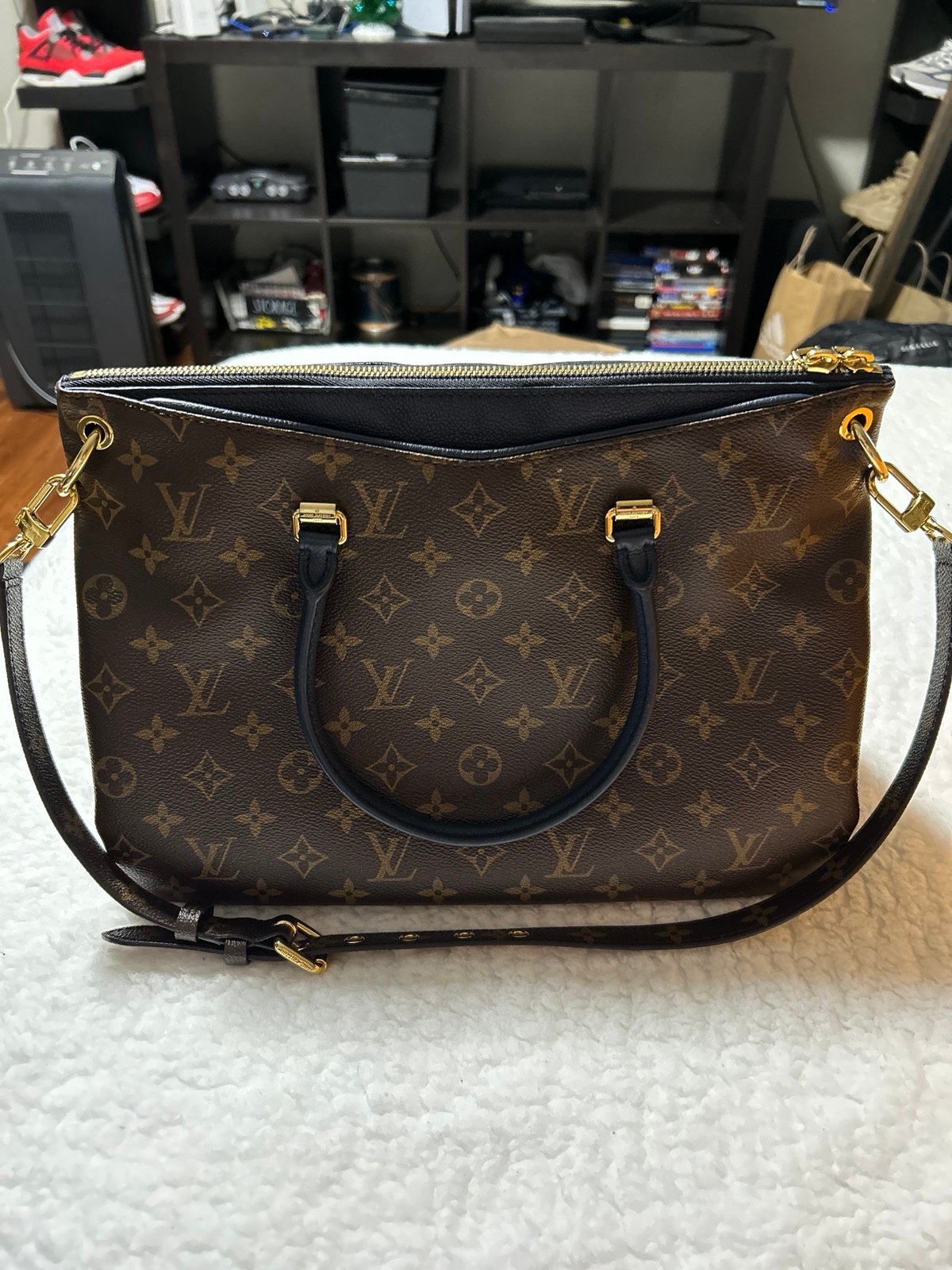 Louis Vuitton purse