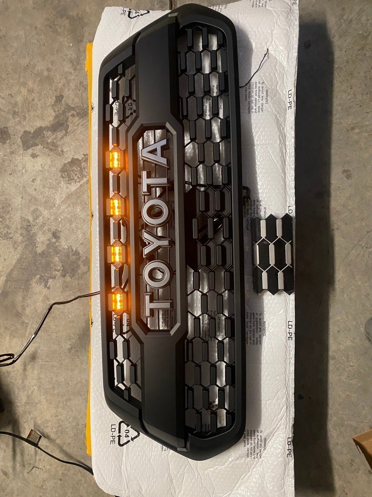 Tacoma Pro Grill with Sensor cover and 4x Lights 2016-2023