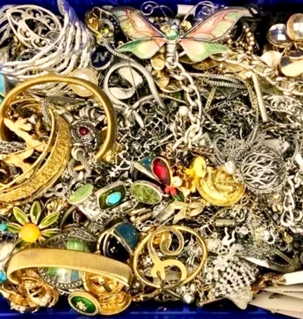 Huge 4 + pounds  lot Vintage To Now Jewelry