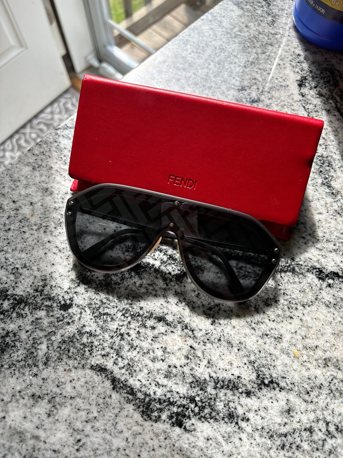 Fendi sunglasses