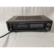 VTG Barrington Solid State Lighted Digital Clock Radio Model #252-0575X. Working