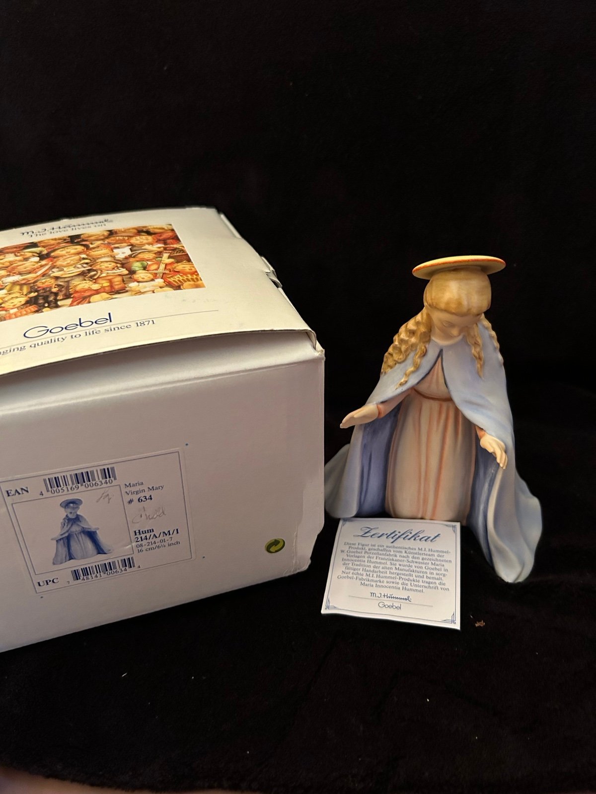 Virgin Mary Hummel Nativity