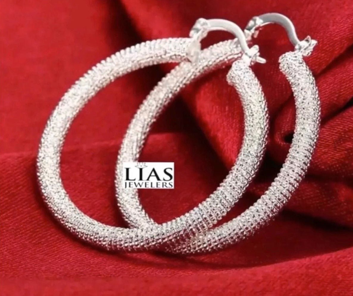 New 18 k white gold hoop earrings
