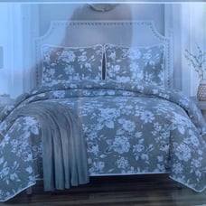 Floral grey quilt set