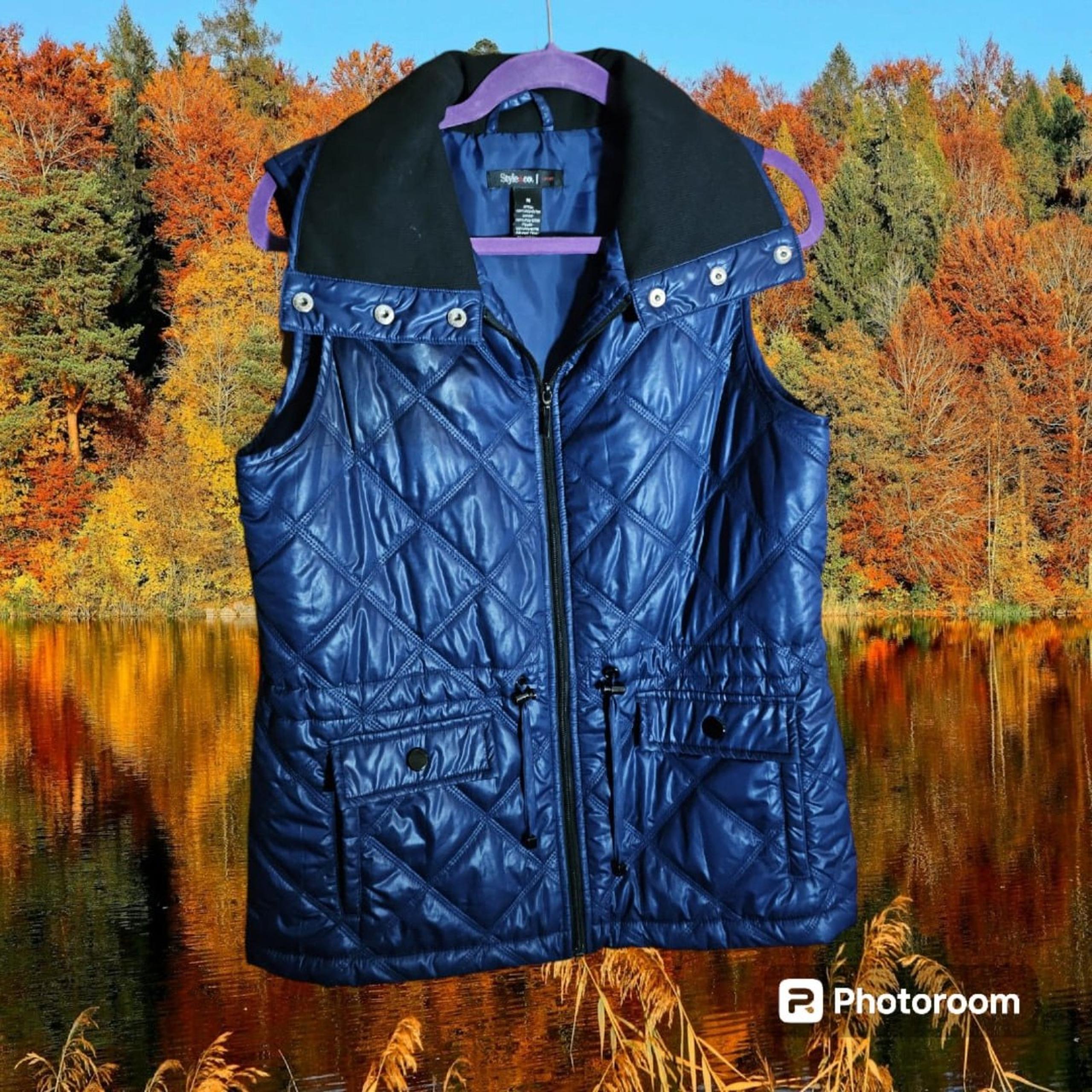 Style & Co Navy Quilted Vest Size M