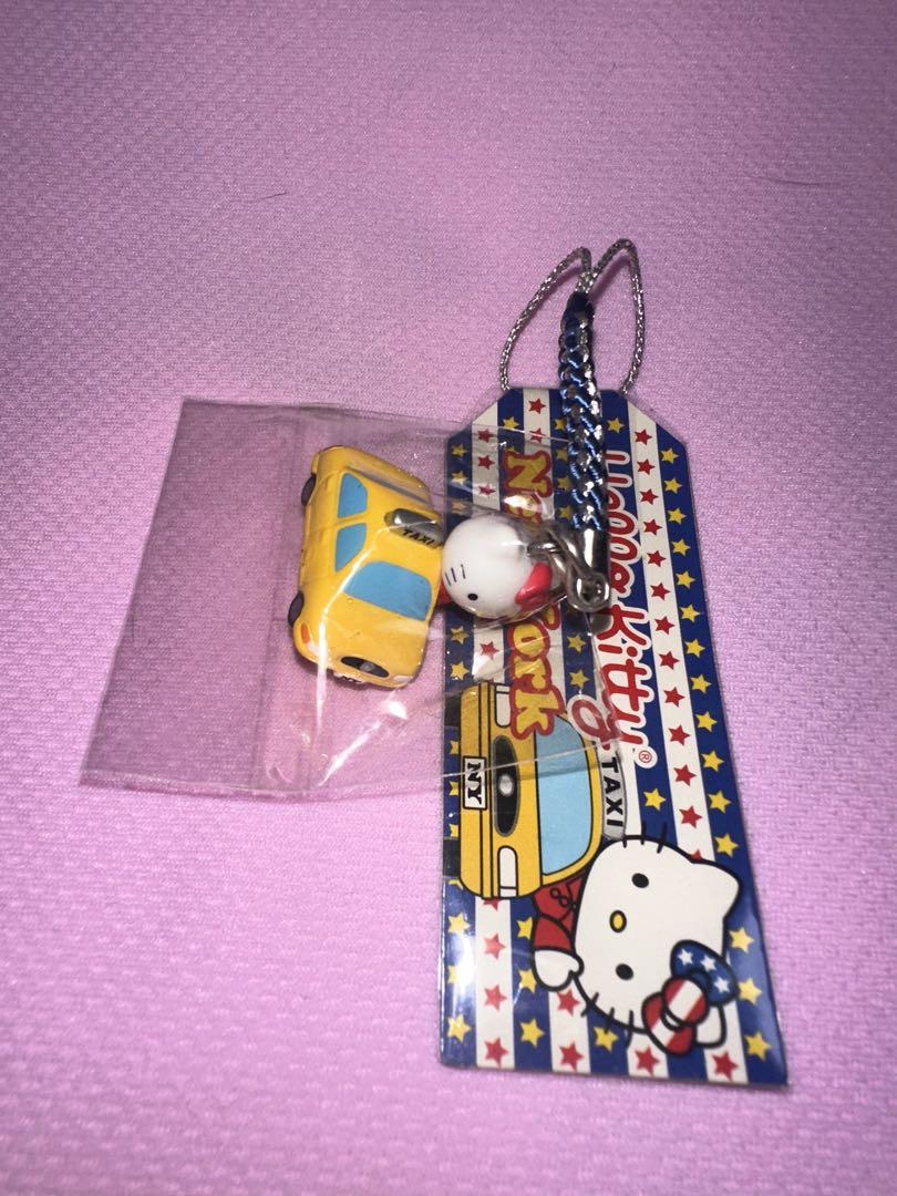 Hello Kitty Taxi Keychain New York