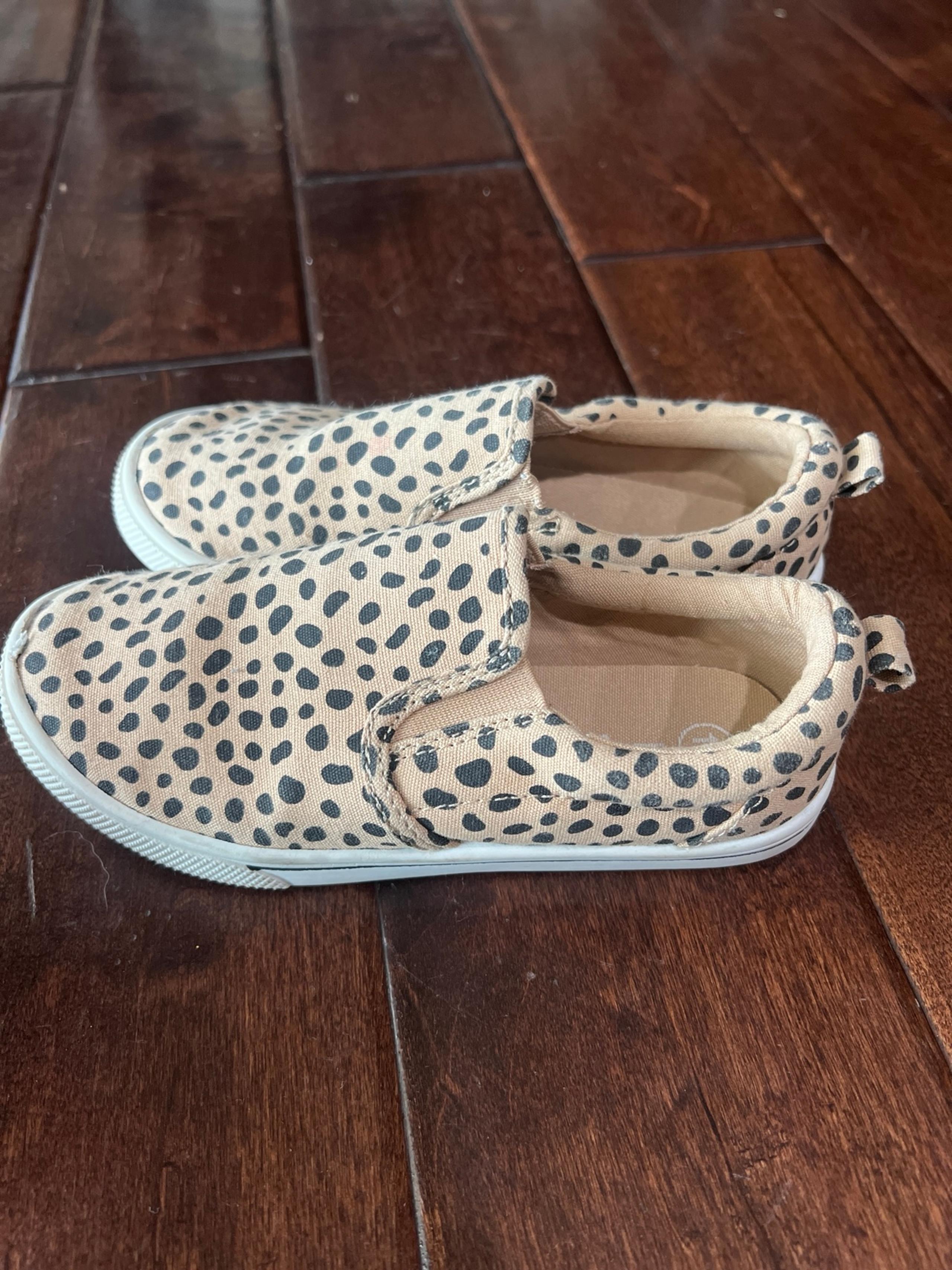 Girls slip on shoes cheetah size 13