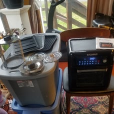 Kitchen HQ Smart Fryer Oven w/ Some Attachments & Recipe Book