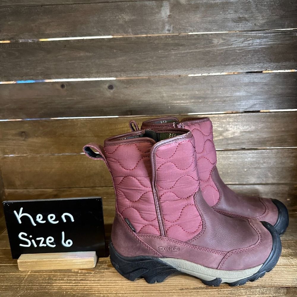 New Womens Keen Betty Maroon Insulated Waterproof Snow Winter Boots Size 6 M