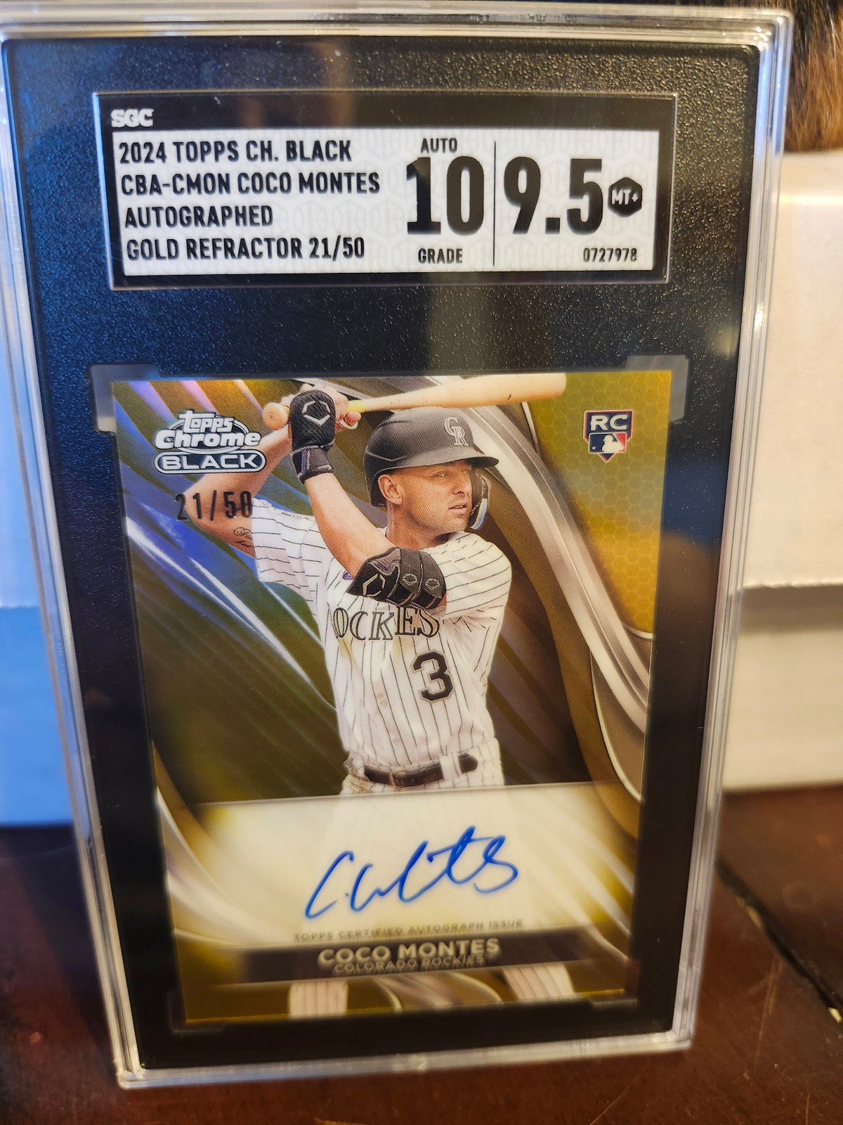 COCO MONTES AUTOGRAPHED CARD