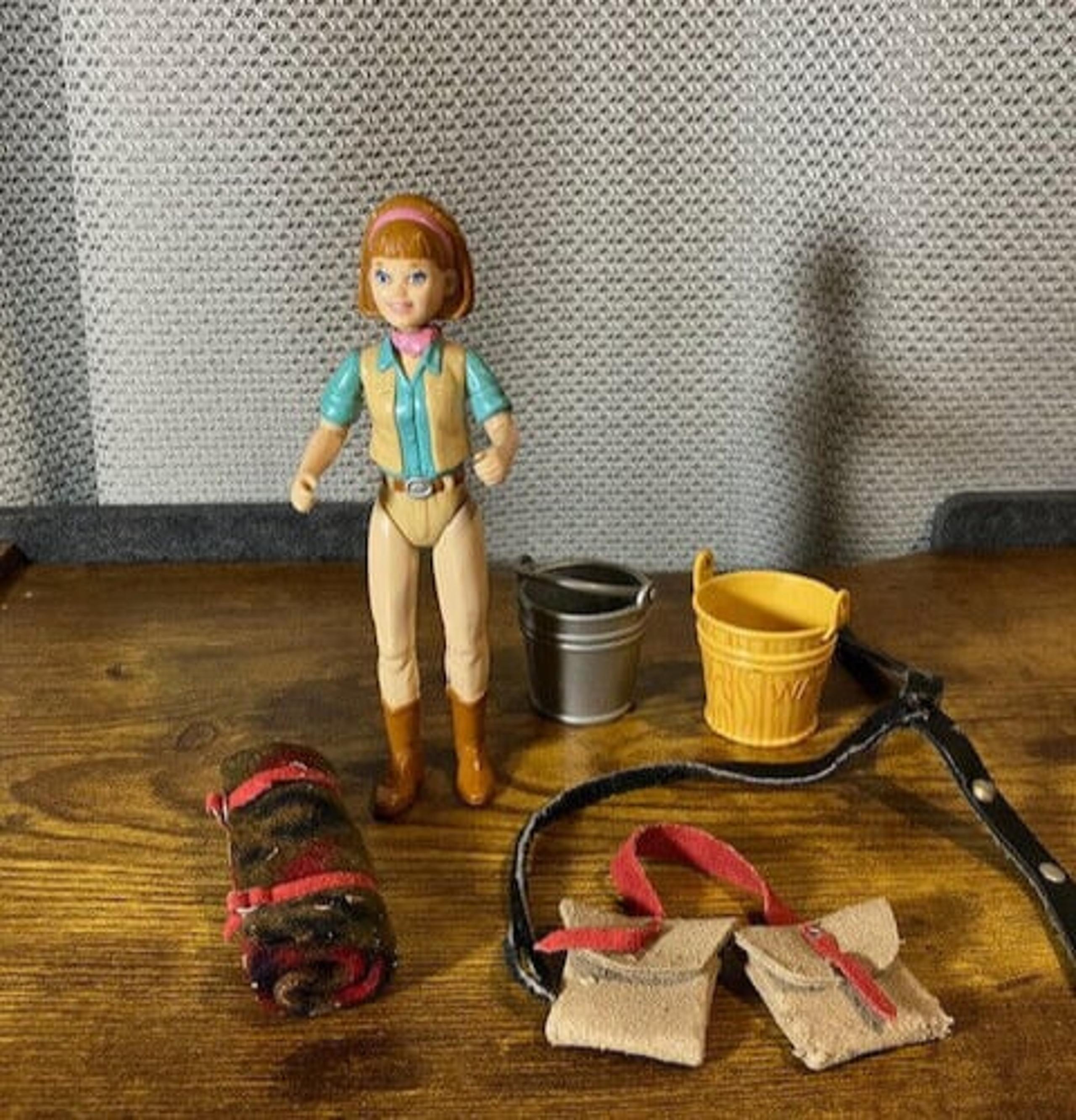 Playskool Dollhouse Cowgirl Mom & Accessories Vintage 1990