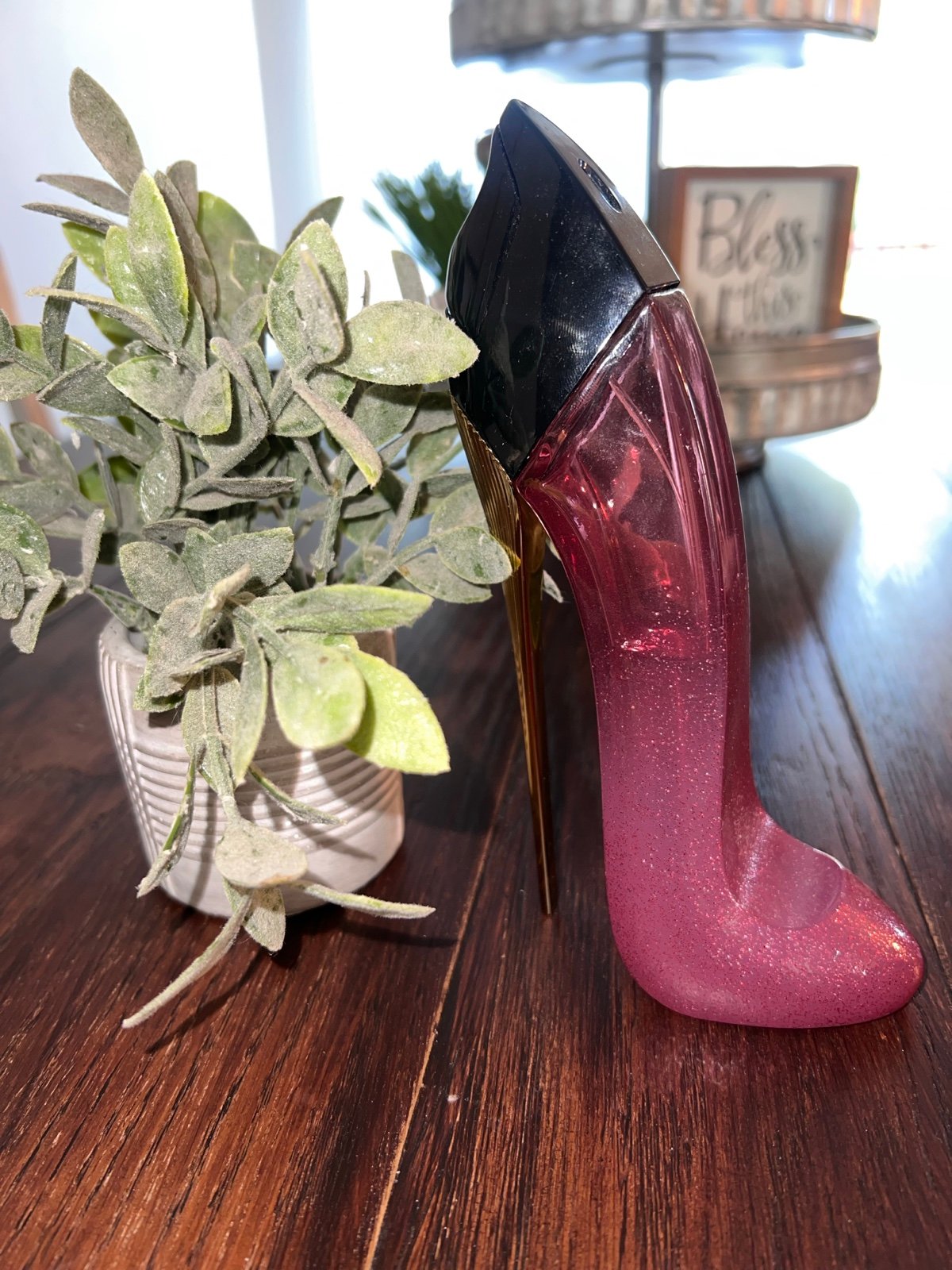 Very Good Girl GLAM by Carolina Herrera