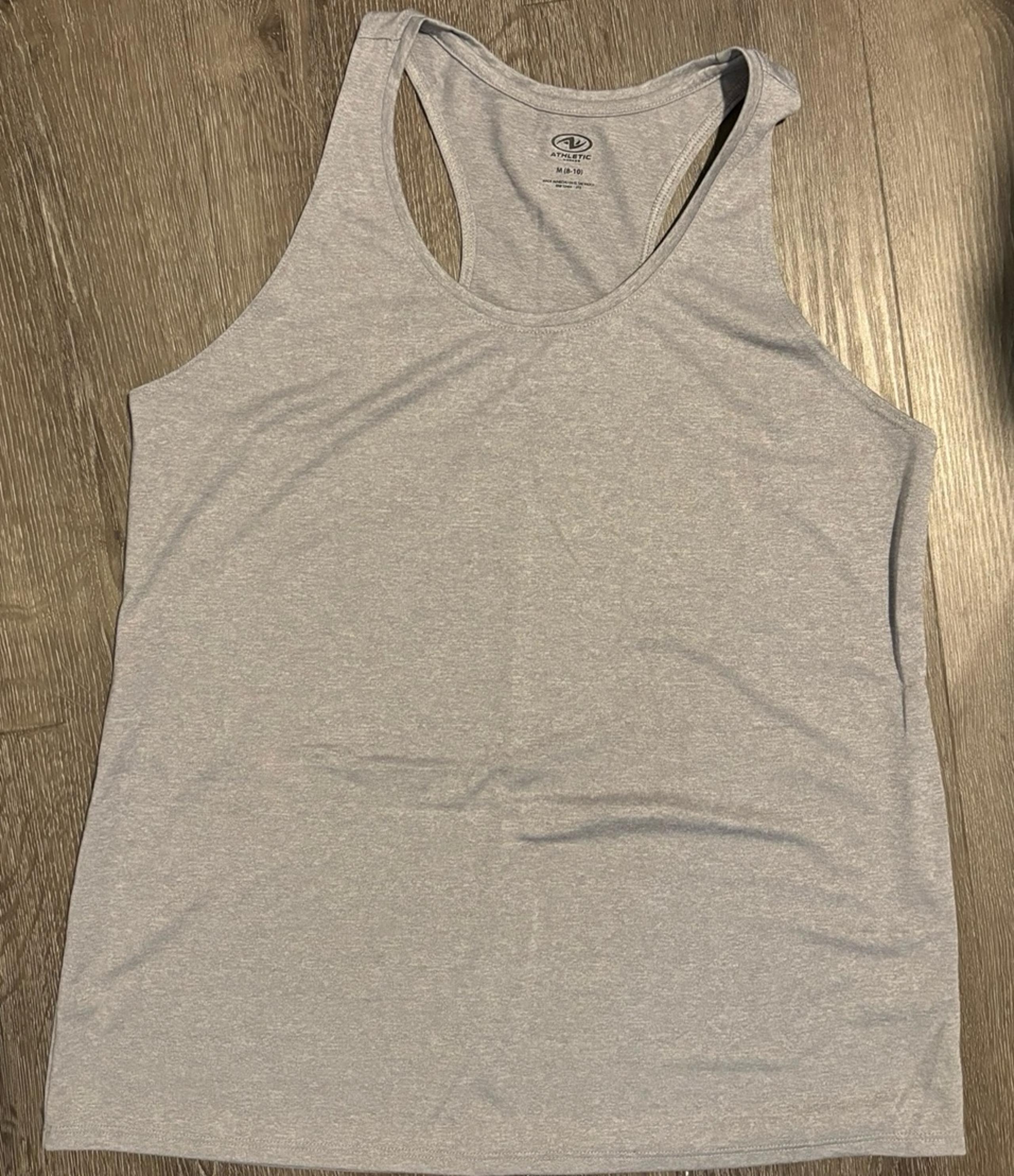 Women’s athletic tank top
