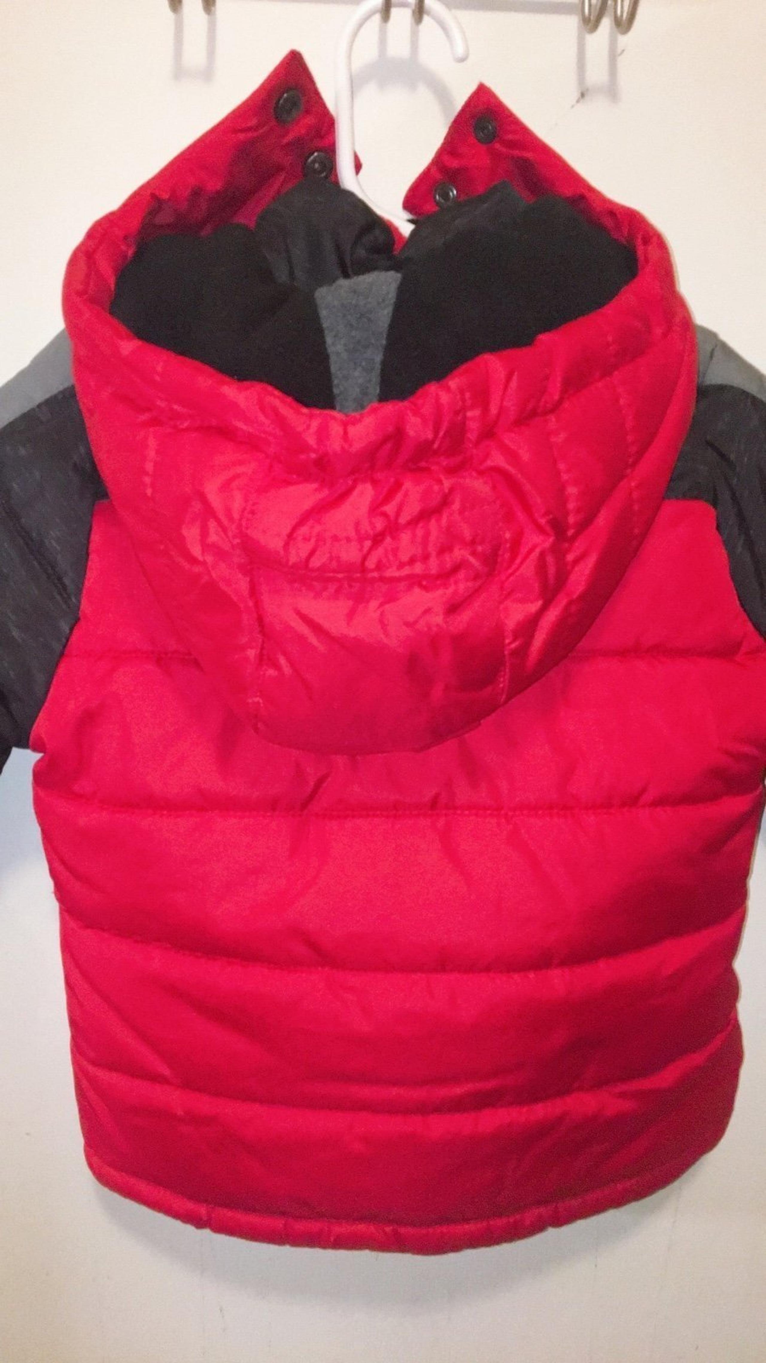 London Fog puffer coat 4T