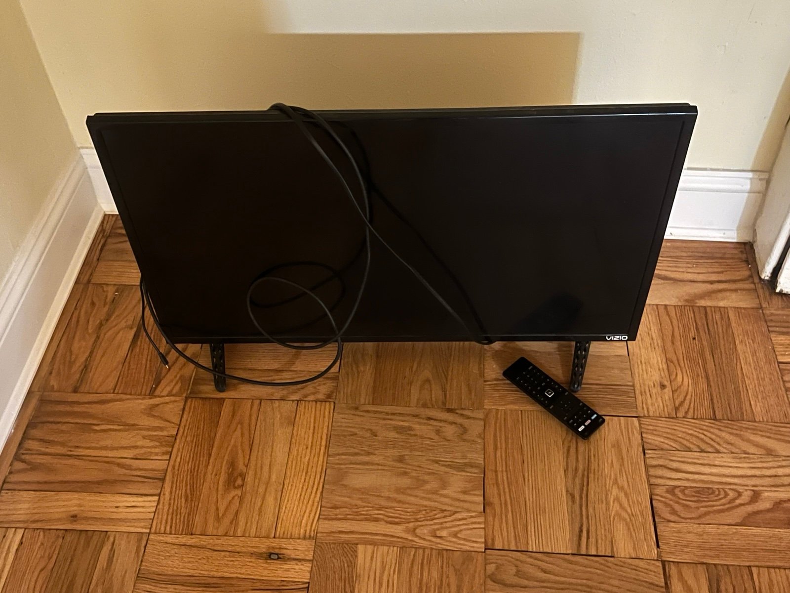 Vizio 28’ inch Television TV