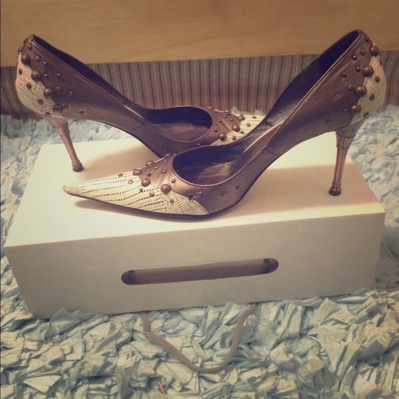 JUNO Studded Two Tone Leather Pumps