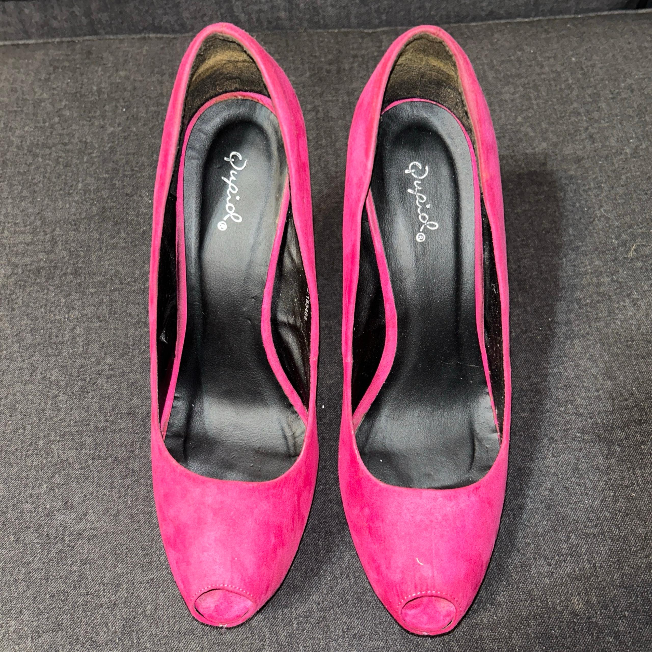 Qupid Tatum Fuchsia Peep Toe Heels Size 10