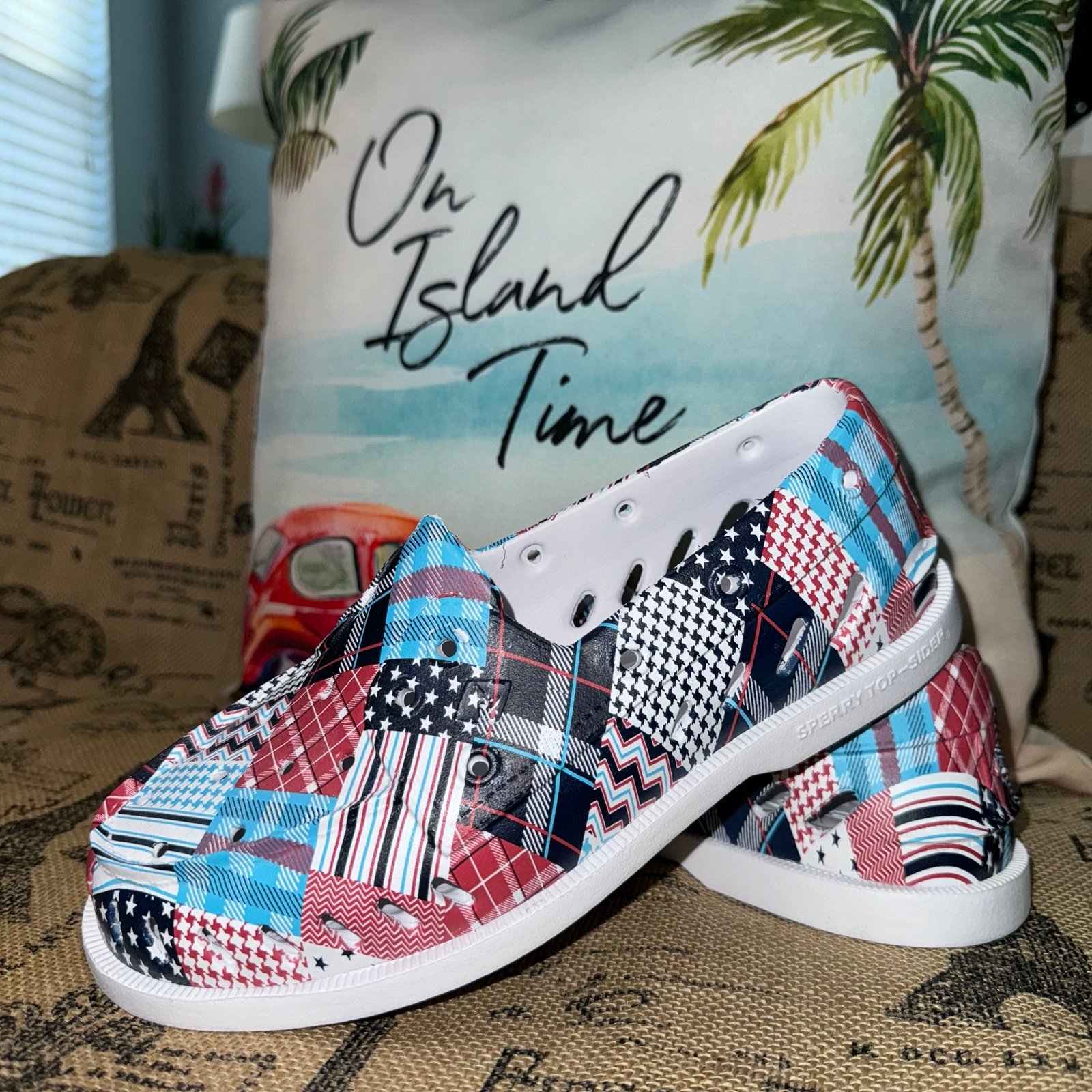 Sperry NWOB! Unisex Boat Float Multicolor Plaid/Sripe Patern Shoes Size M/5 W/7