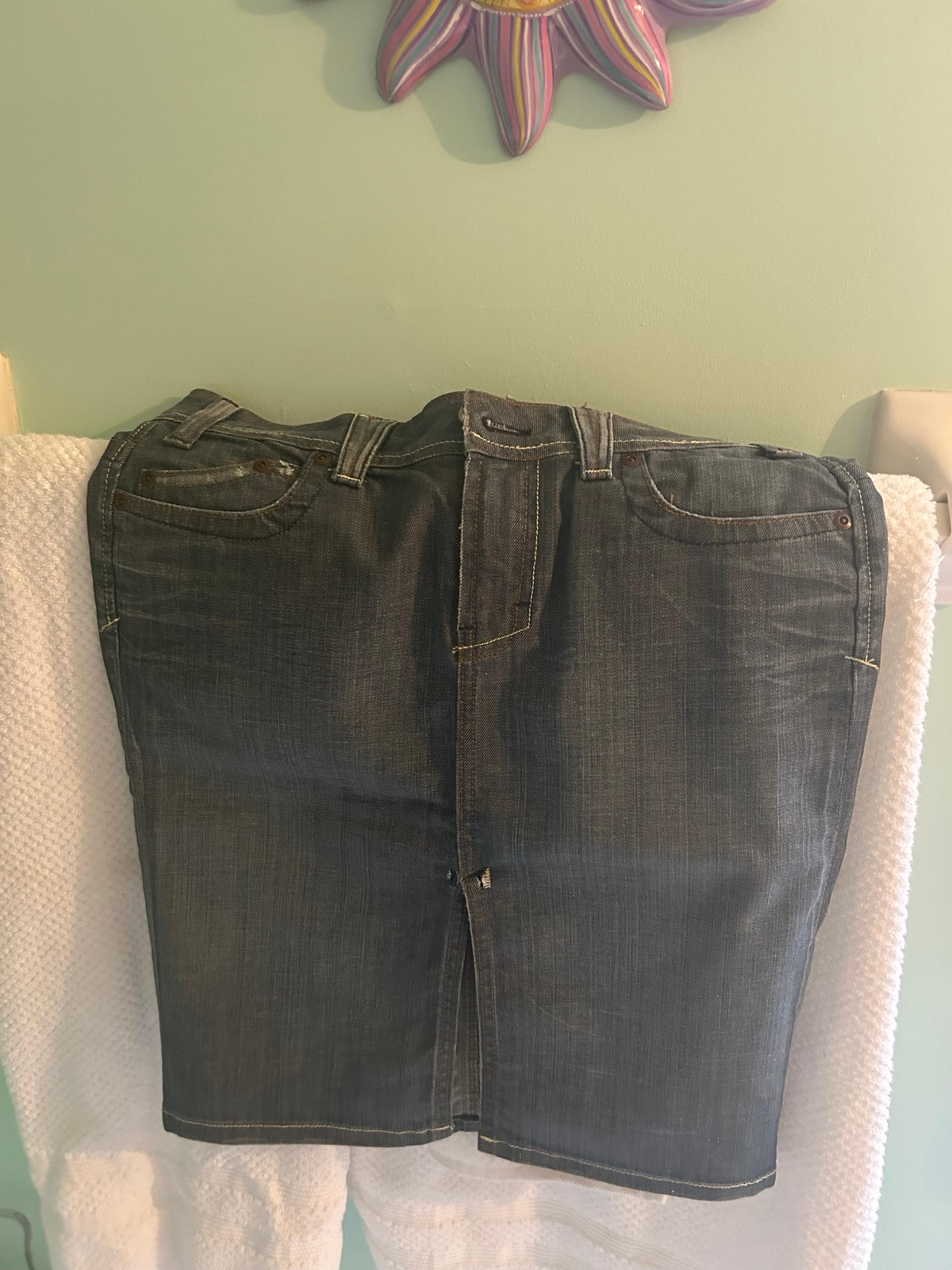 Yanuk skirt