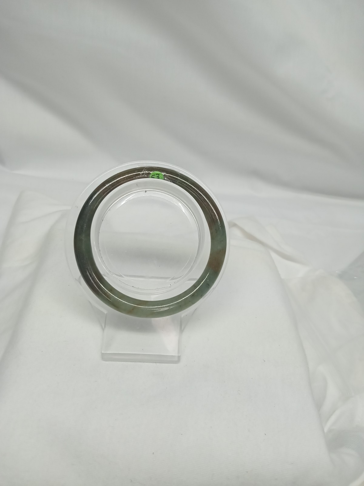Jadeite bangle