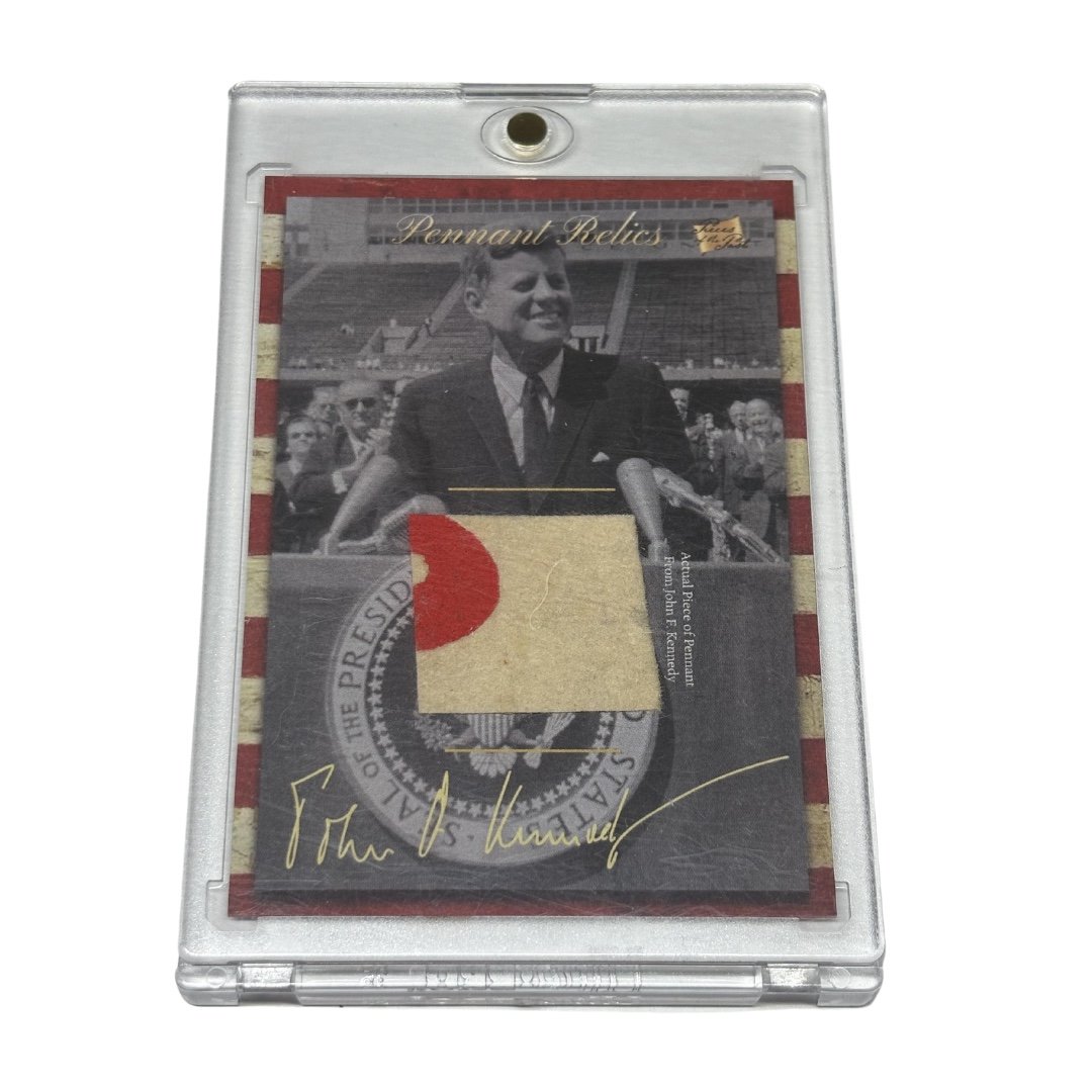 John F. Kennedy 2018 The Bar Pieces of the Past Relic card