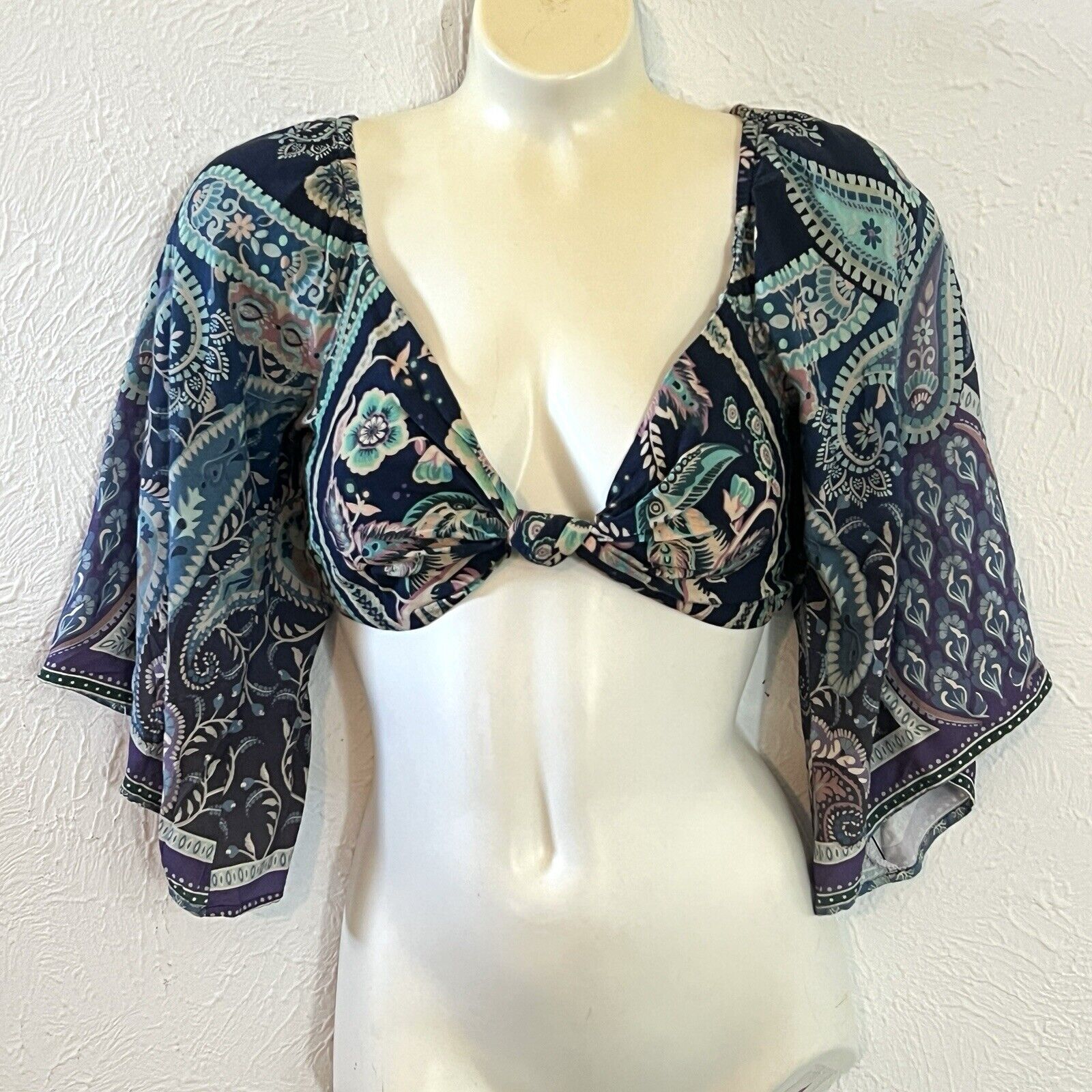 Farm Rio Anthropologie Inverno Mistico Blue Boho Print Knot Tie Back Crop Top P