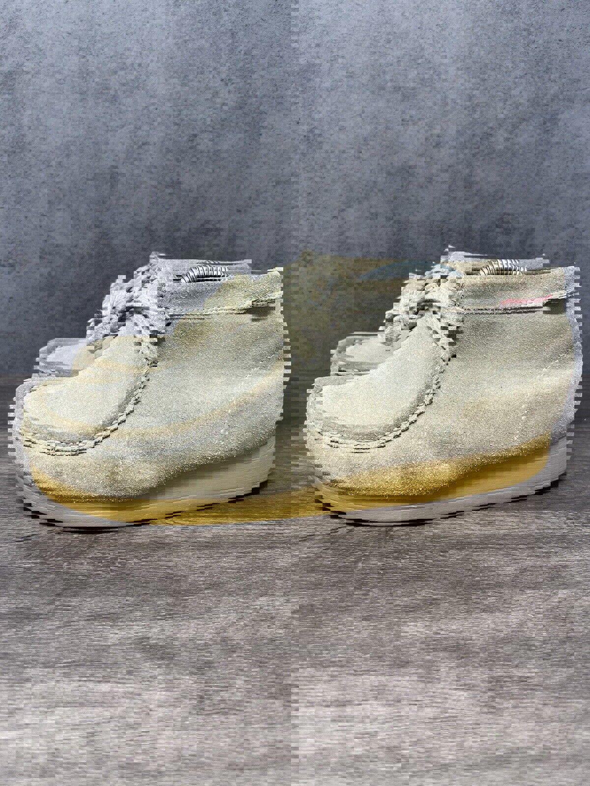 Clarks Wallabees Mens Size 9 Boot Suede Beige Brown Casual
