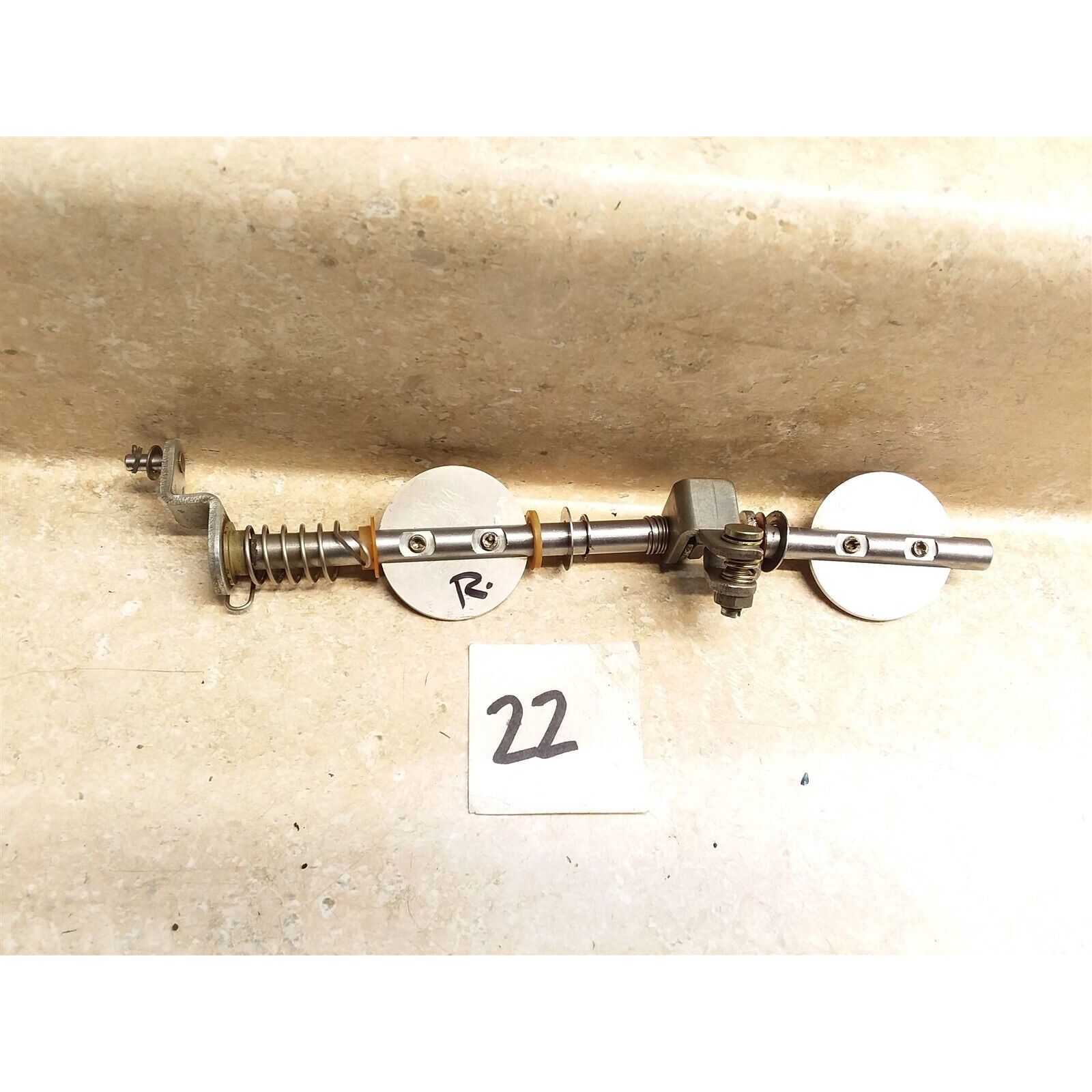 Honda GOLDWING GL1000 Carb RIGHT Butterfly Throttle Linkage #22 1978 JPA AP-317
