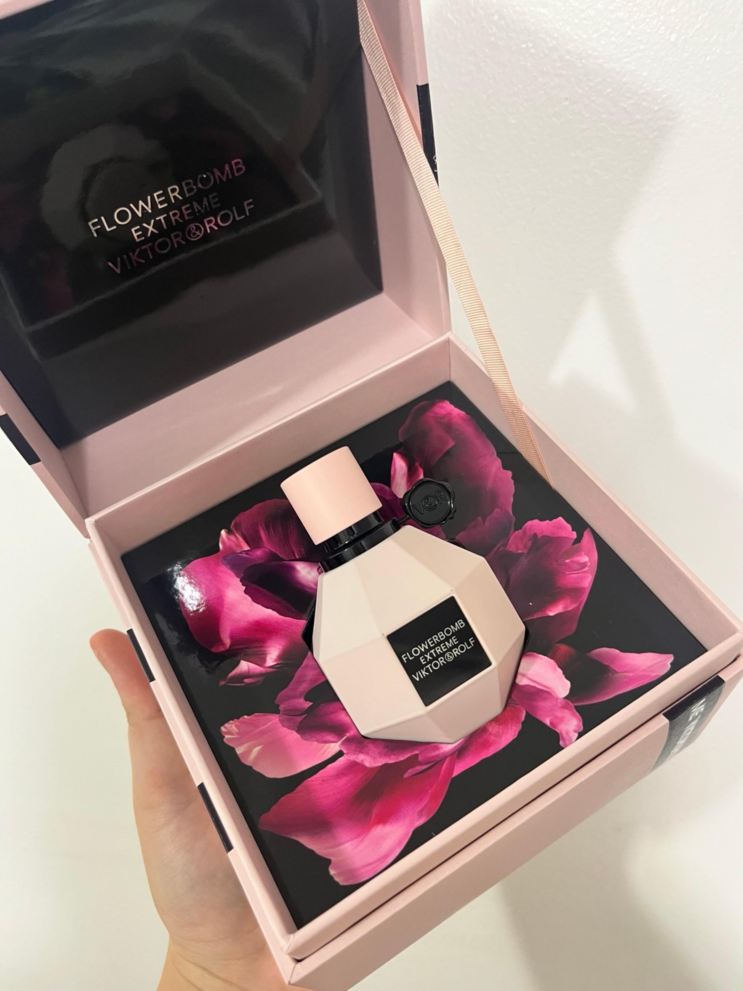 Viktor&Rolf Flowerbomb Perfume