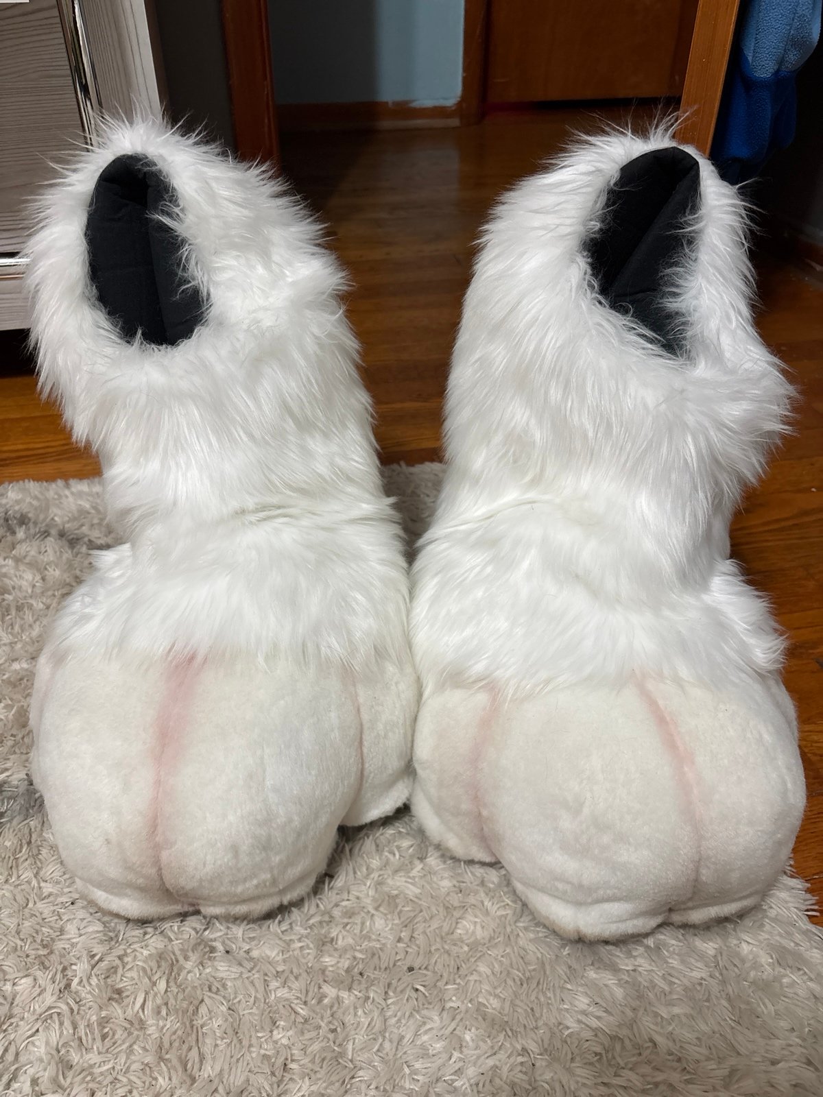 ON HOLD !! White Digigrade Outdoor Fursuit Feetpaws